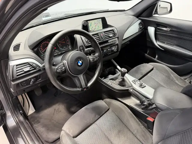 BMW 1 Series view 7