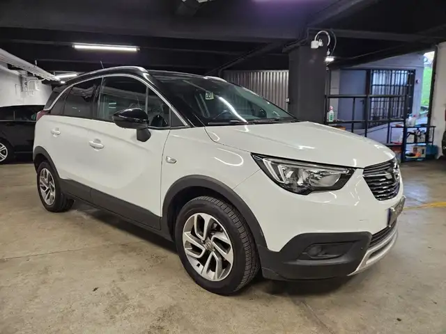 Opel Crossland view 5