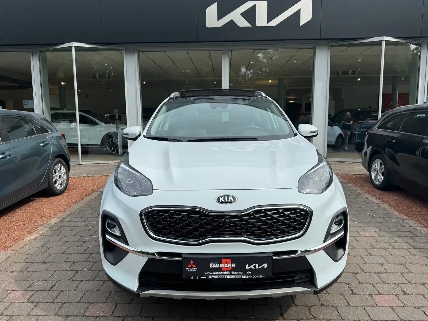 Kia Sportage 1.6 CRDi SPIRIT Weiß - 2