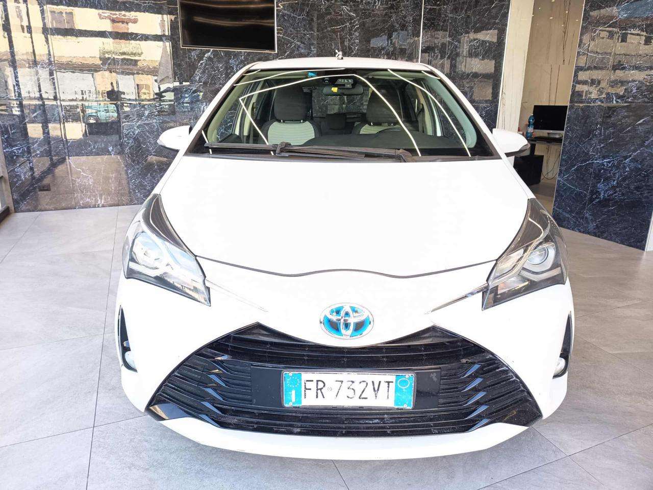 Toyota Yaris 1.5 Hybrid 5 porte Trend "Grey Edition"