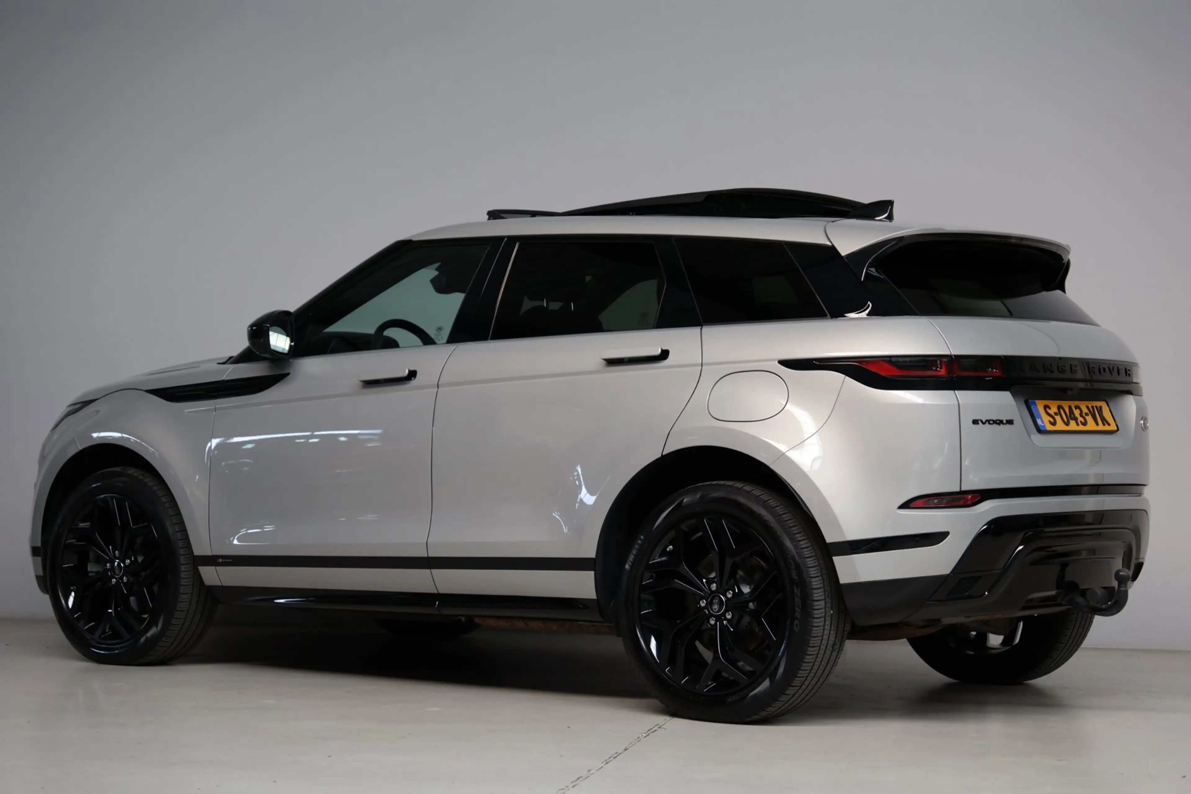 Land Rover Range Rover Evoque 1.5 P300e AWD R-Dynamic HSE | panoramadak | meridi — photo 17