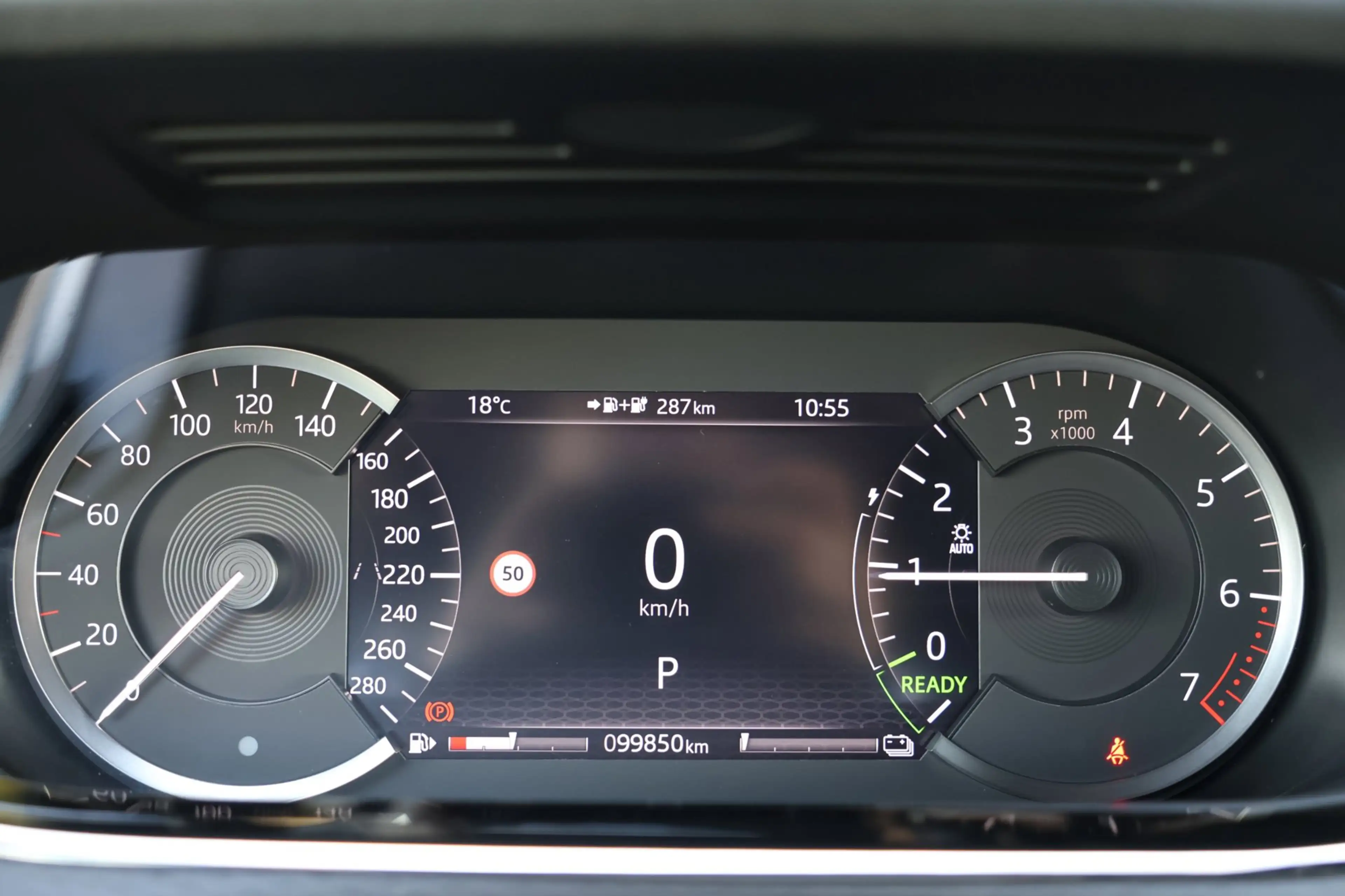 Land Rover Range Rover Evoque 1.5 P300e AWD R-Dynamic HSE | panoramadak | meridi — photo 4
