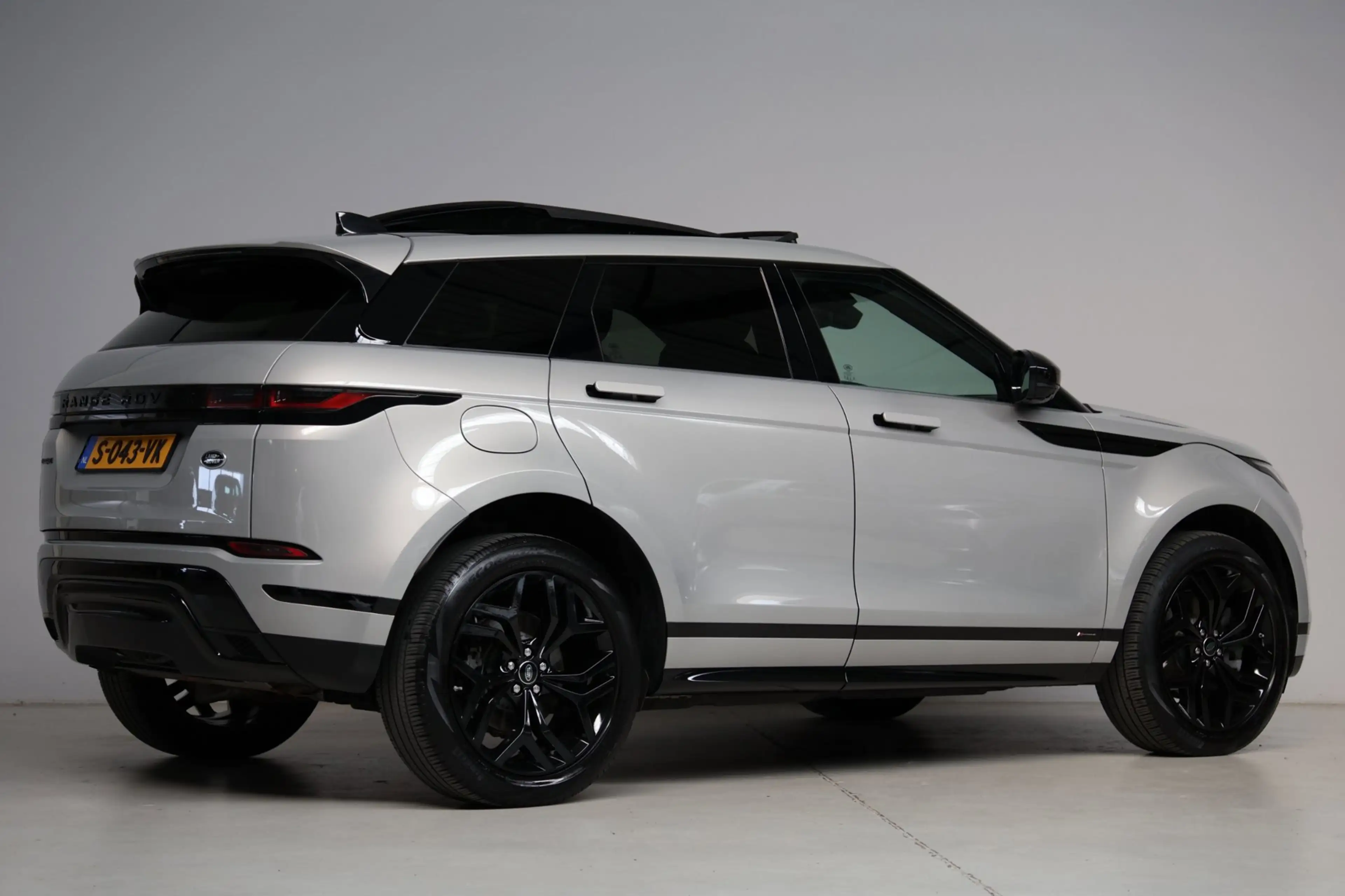 Land Rover Range Rover Evoque 1.5 P300e AWD R-Dynamic HSE | panoramadak | meridi — photo 2