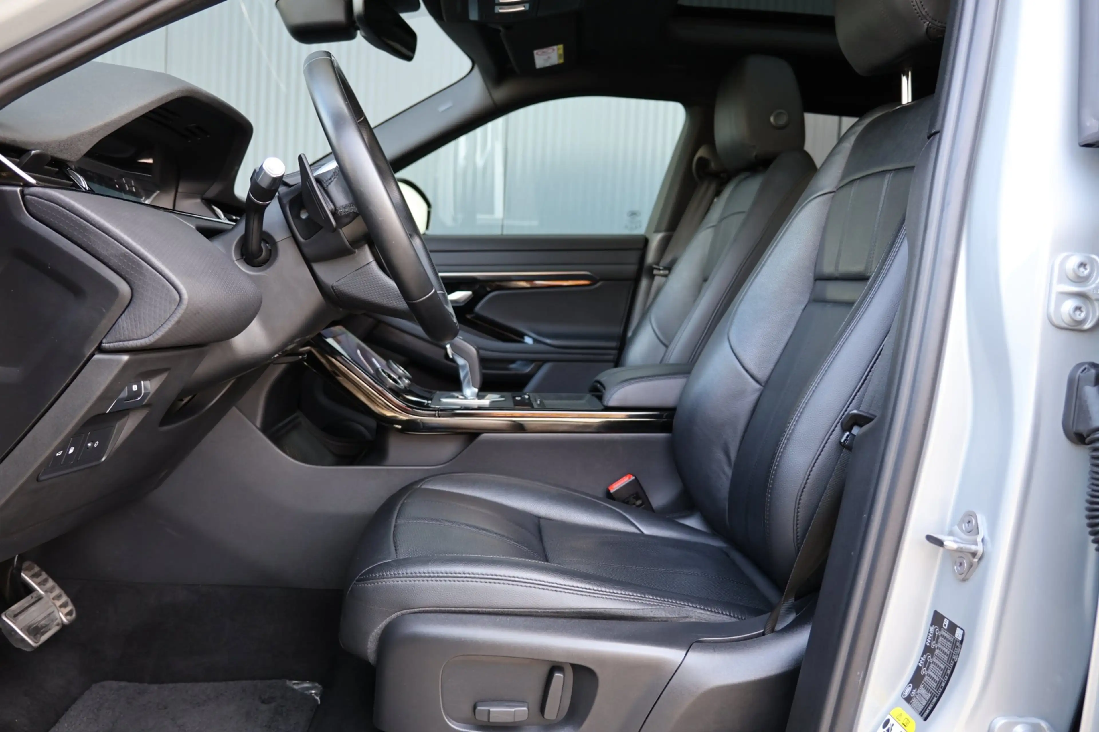 Land Rover Range Rover Evoque 1.5 P300e AWD R-Dynamic HSE | panoramadak | meridi — photo 19