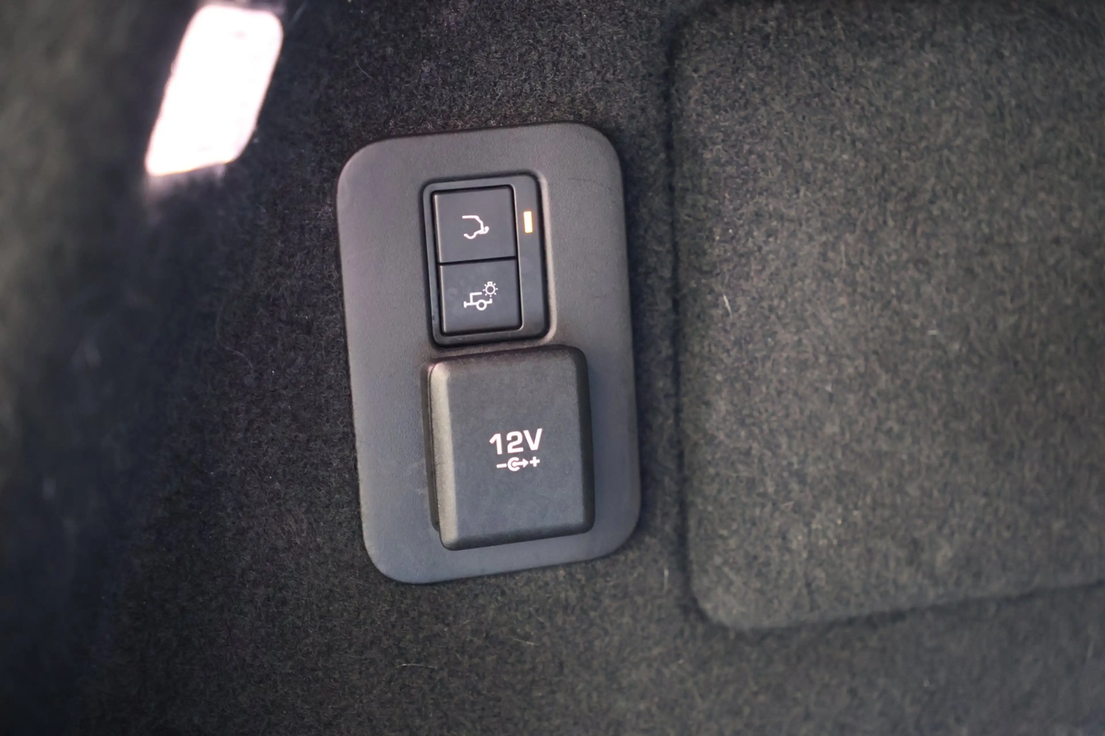 Land Rover Range Rover Evoque 1.5 P300e AWD R-Dynamic HSE | panoramadak | meridi — photo 39