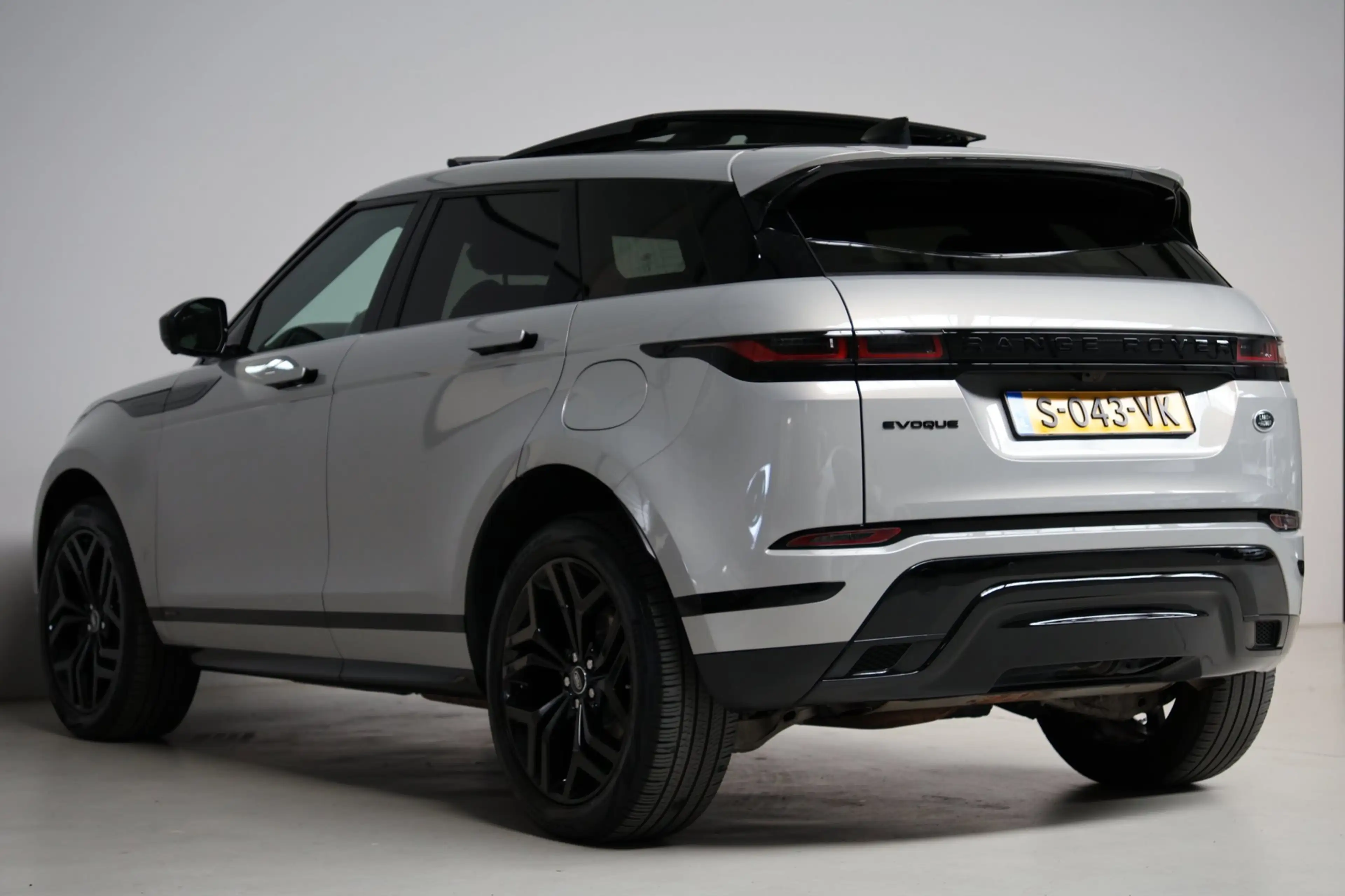 Land Rover Range Rover Evoque 1.5 P300e AWD R-Dynamic HSE | panoramadak | meridi — photo 30