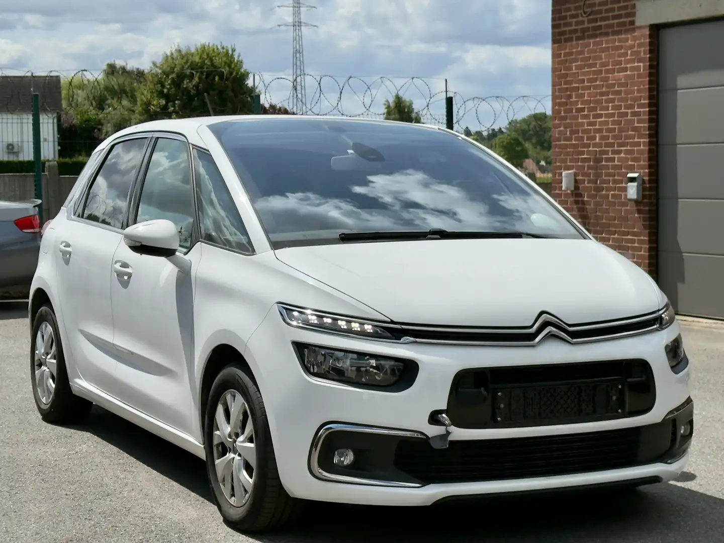 Citroen C4 SpaceTourer 1.5 BlueHDi Feel S Navi Cam LED *Probleme Moteur* Wit - 2