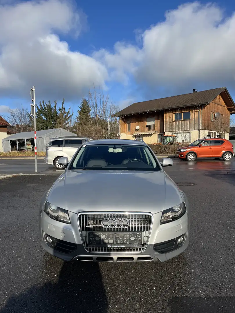 Audi A4 allroad QUATTRO 2.0 TDI (125kW) Grau - 2