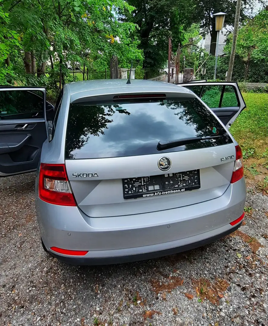 Skoda Rapid/Spaceback Rapid Spaceback 1,2 TSI Ambition Green tec Ambition Silber - 2