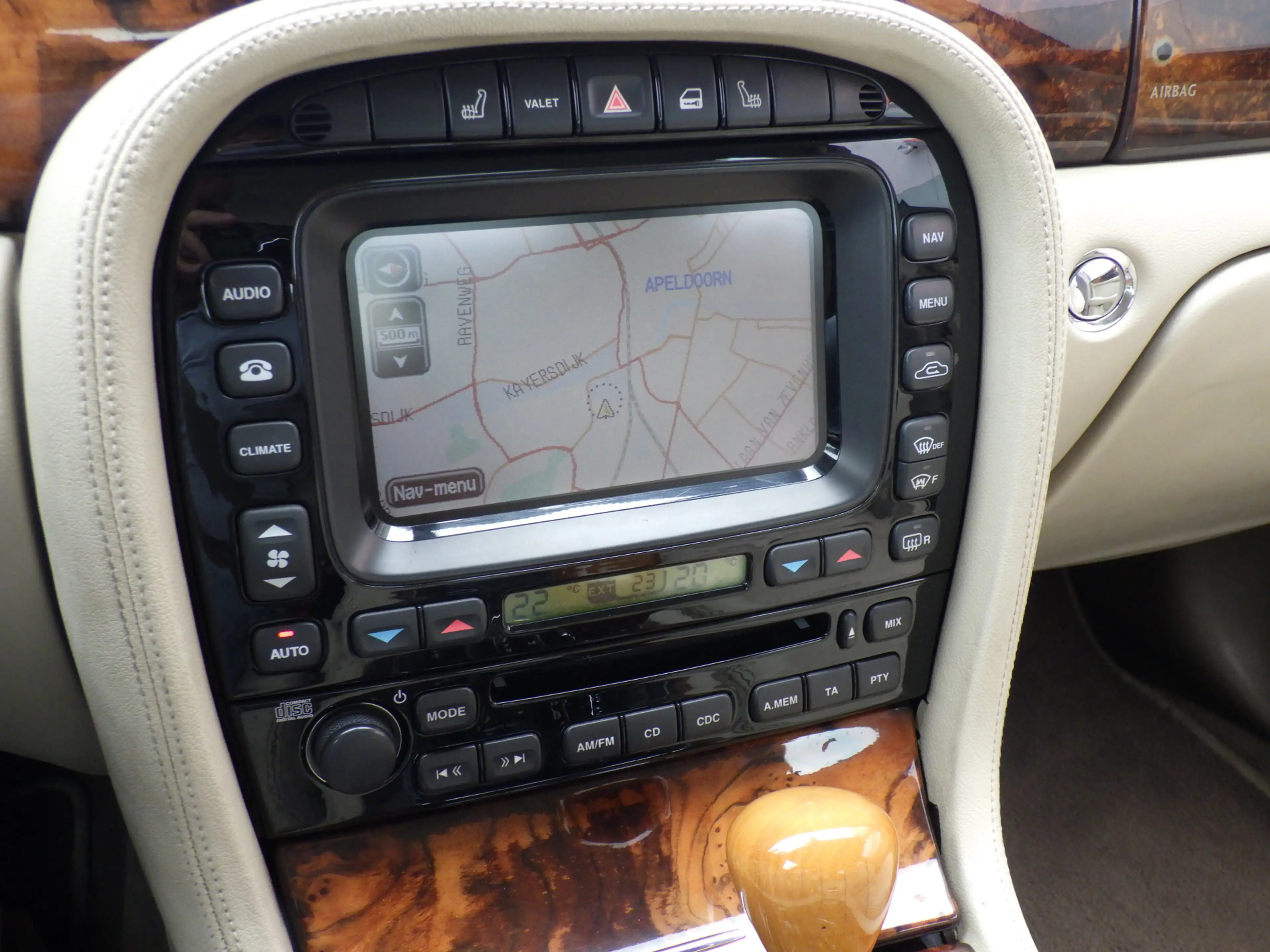 Jaguar XJ 4.2 V8 AUT Executive, Leder, Cruise, PDC, Compleet — photo 9
