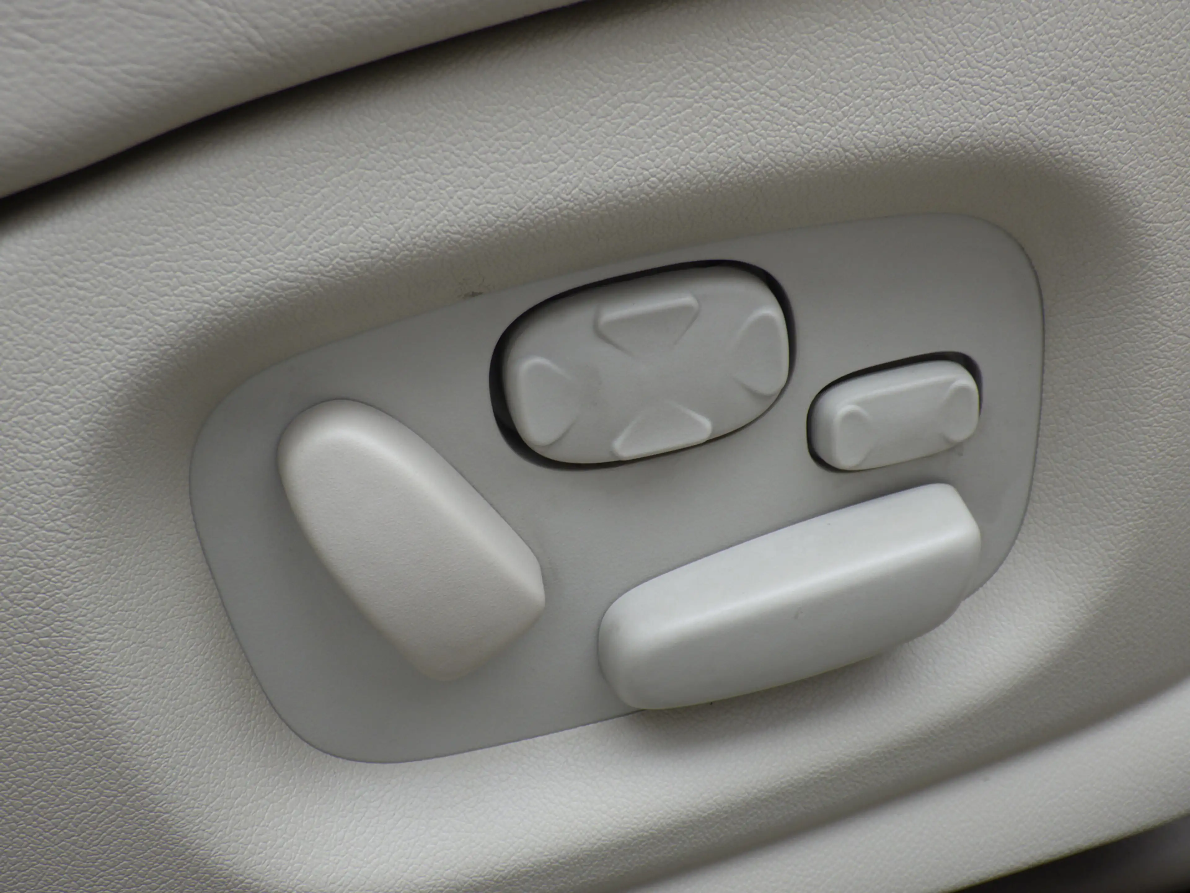 Jaguar XJ 4.2 V8 AUT Executive, Leder, Cruise, PDC, Compleet — photo 27