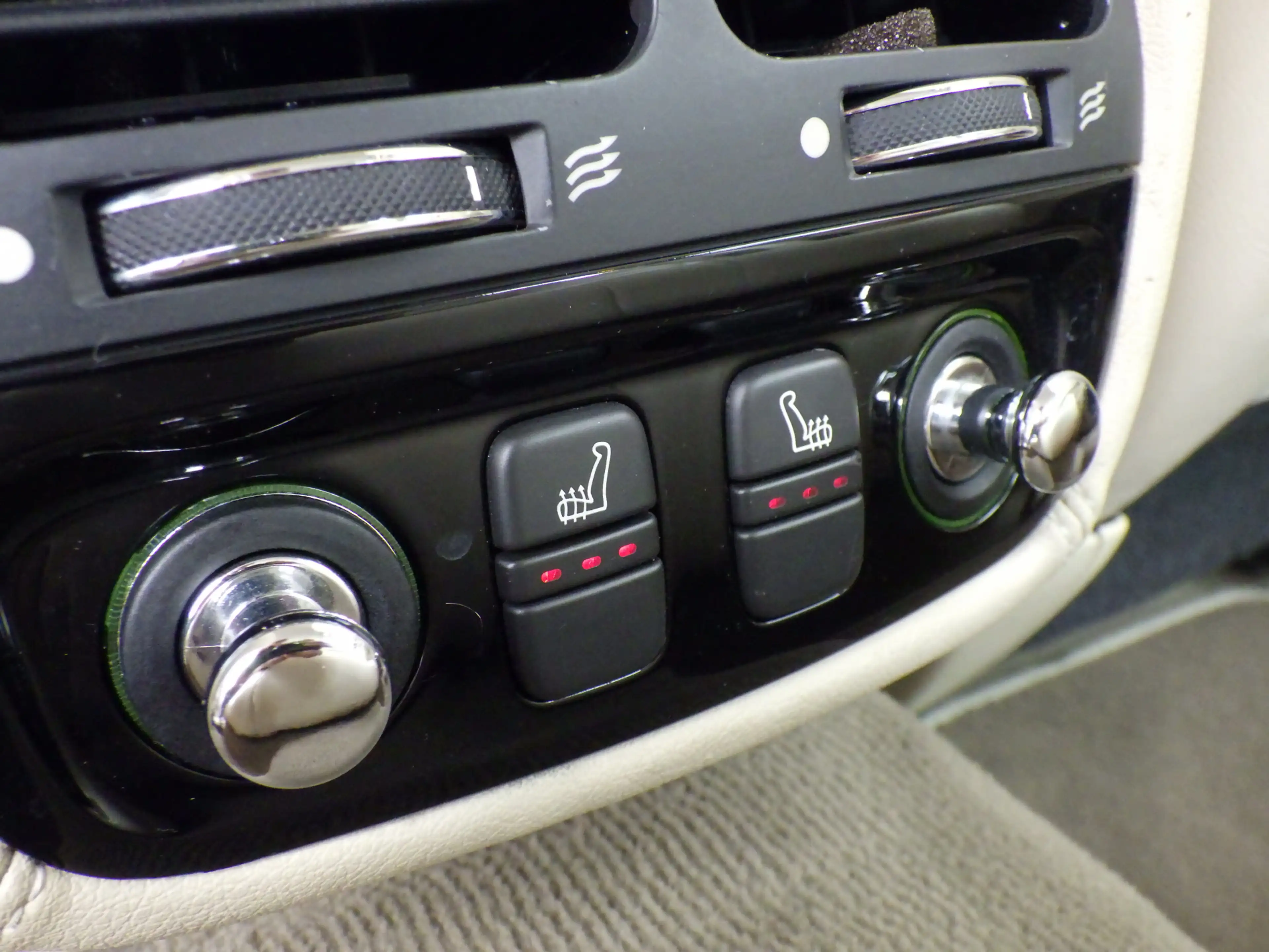 Jaguar XJ 4.2 V8 AUT Executive, Leder, Cruise, PDC, Compleet — photo 46
