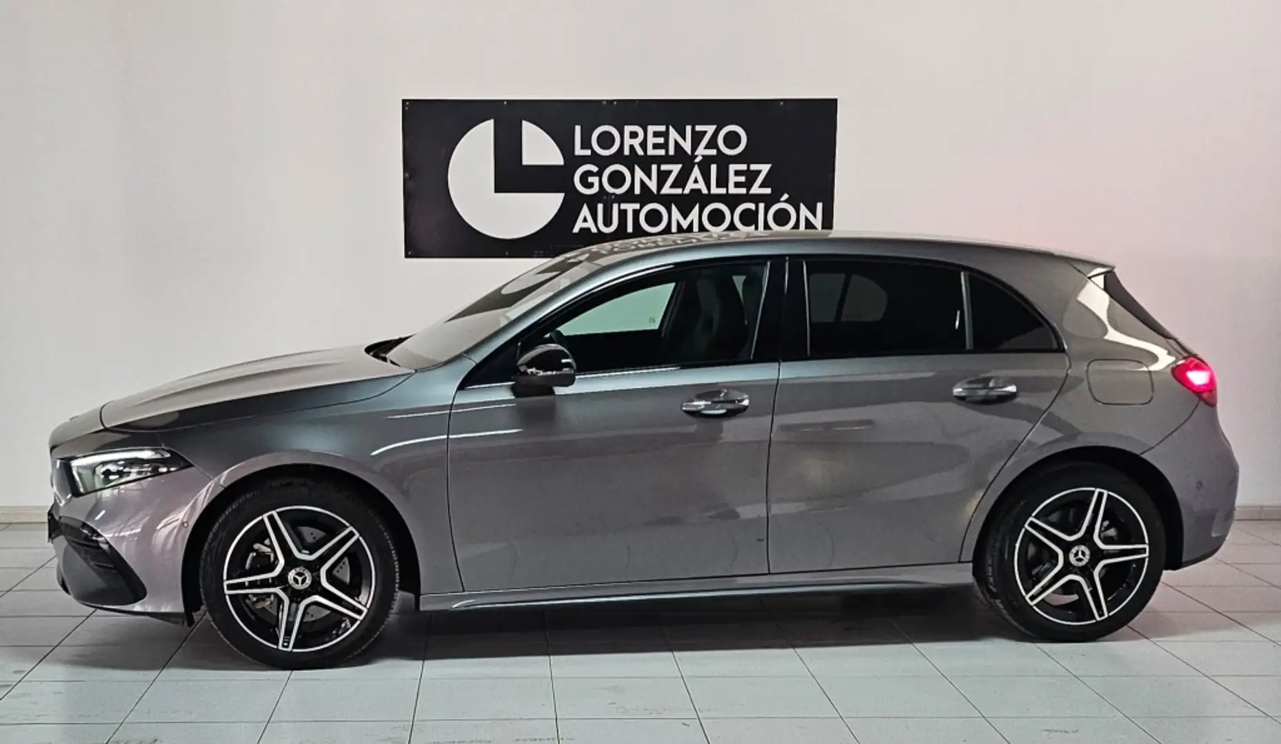 Mercedes-Benz A 250 250e Progressive Line Advanced 8G-DCT Grau - 2