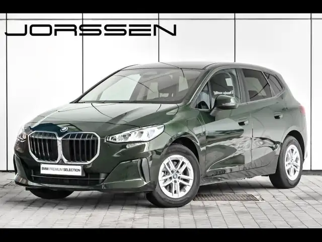 BMW 225