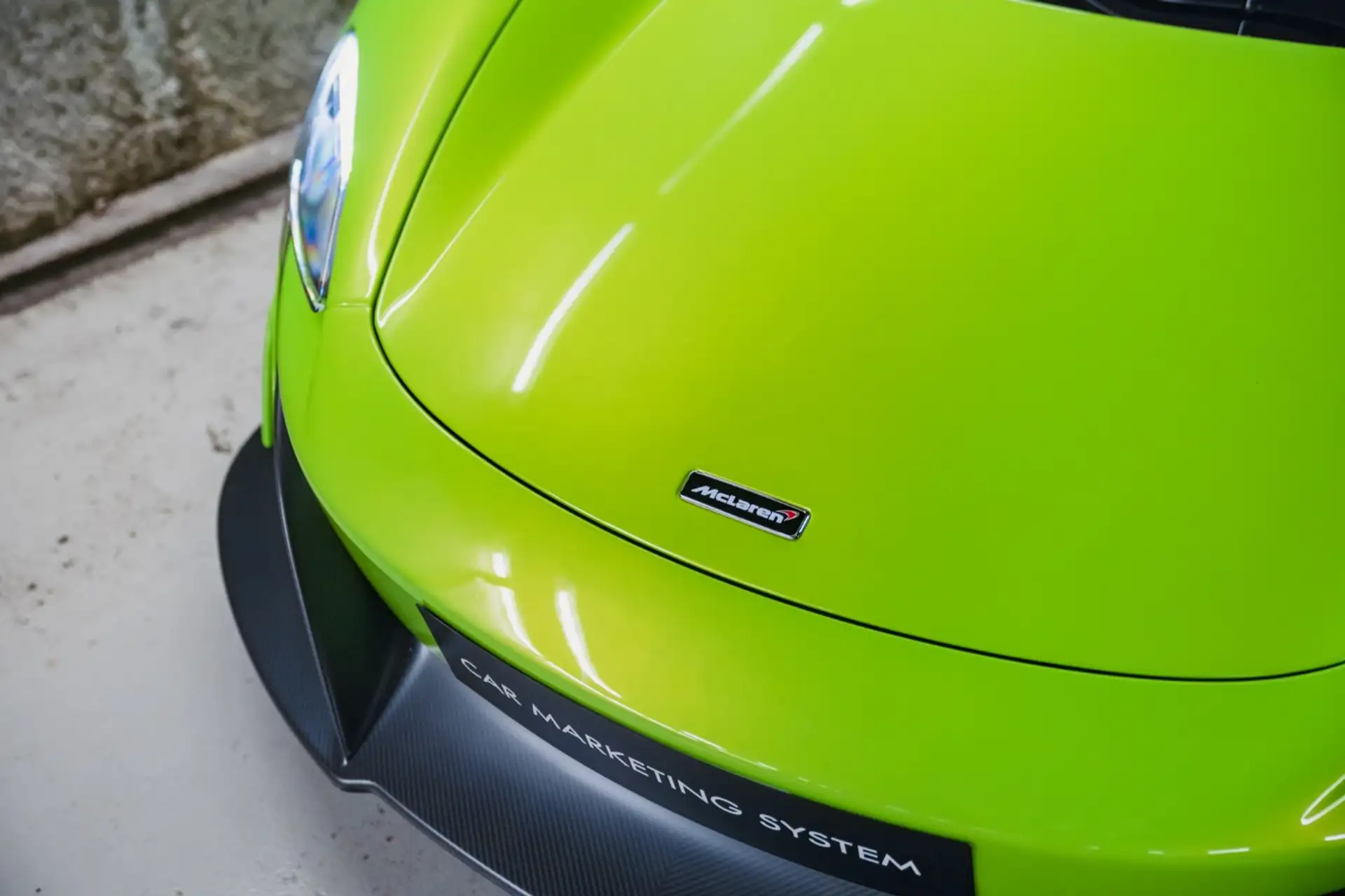 맥라렌 675LT 2015 초록 사진 7