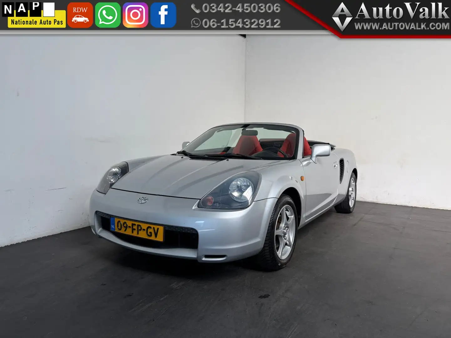 Toyota MR 2 1.8-16v VVT-i Grau - 1