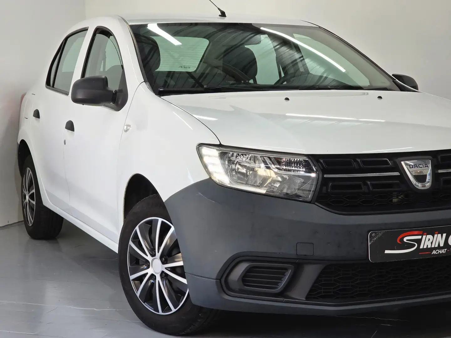 Dacia Logan 1.0i * Propre * Entretien * Garantie * Blanc - 2