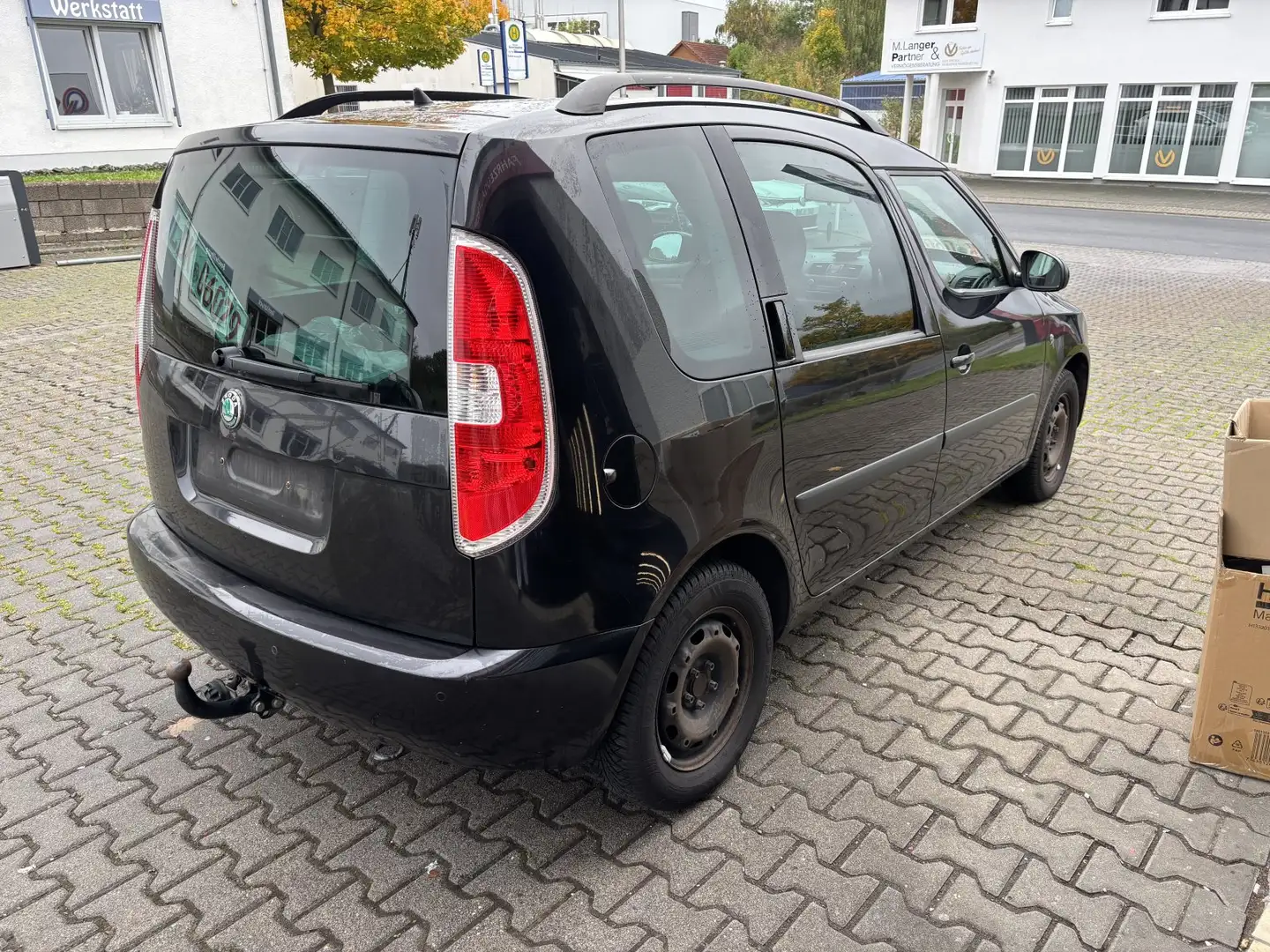 Skoda Roomster 1.4 Klimatronic, Alu, AHK, Sitzhzg. Noir - 2