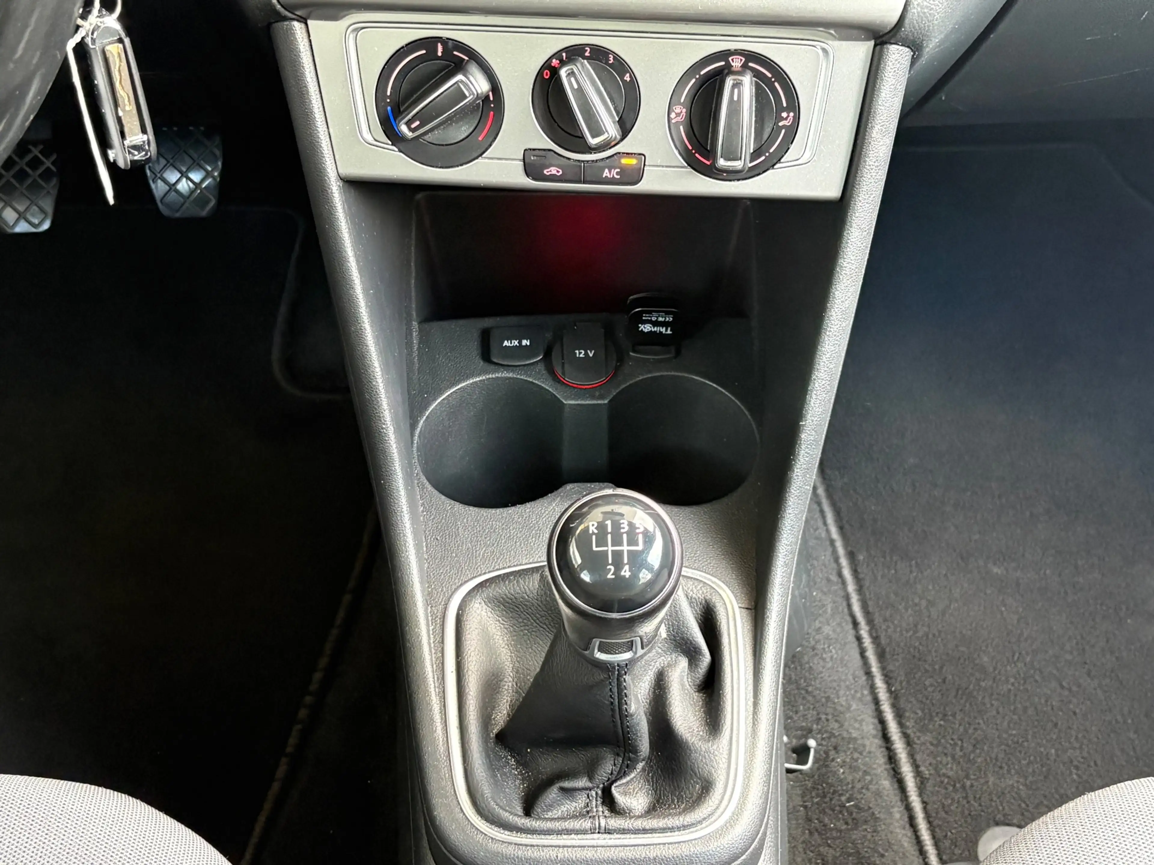 Volkswagen Polo 1.0 BlueMotion|CarPlay|Distr.VV|Cruise| — photo 11