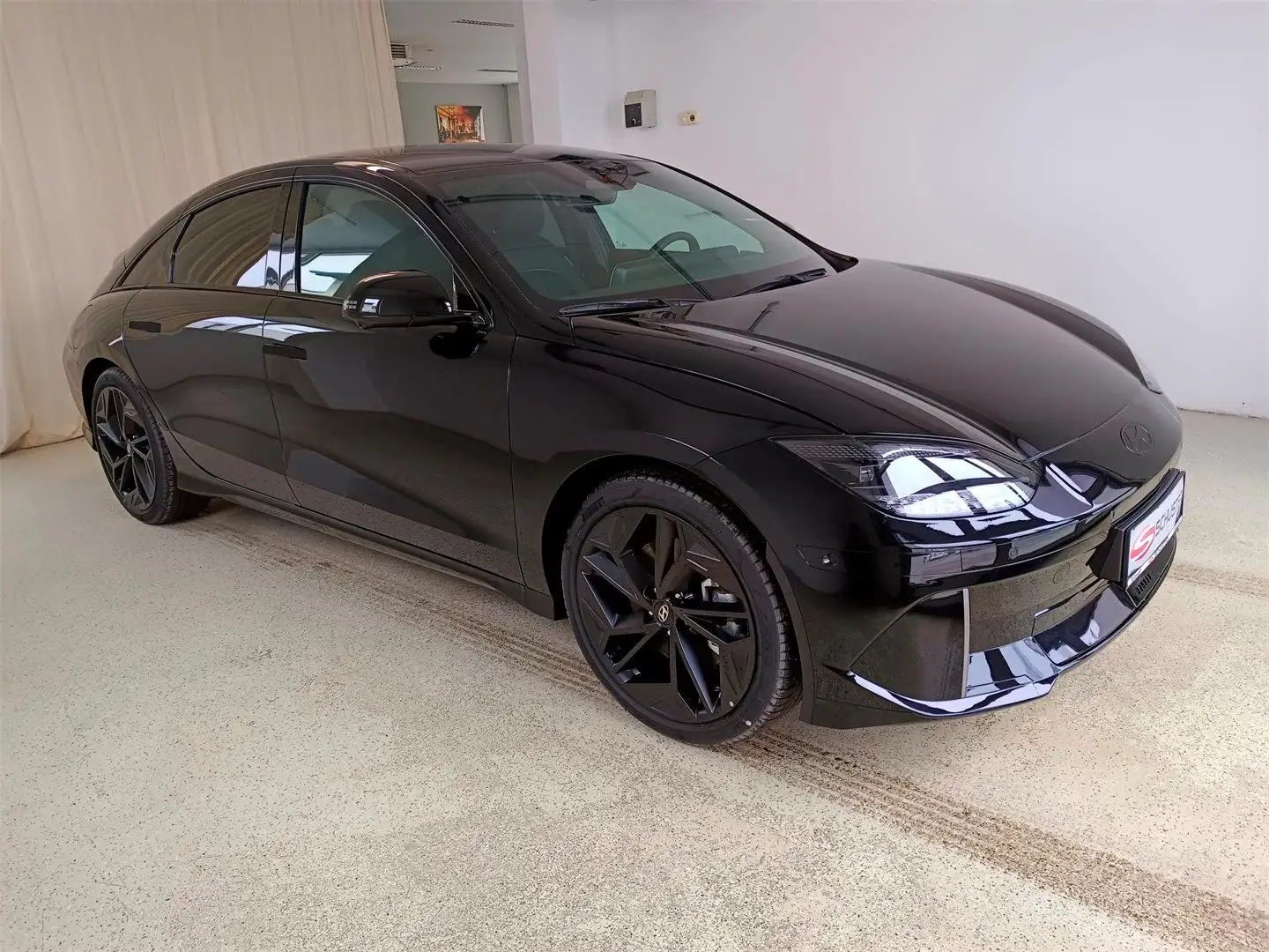 Hyundai IONIQ 6 BLACK Edition 77,4 kWh i65c1 Schwarz - 1