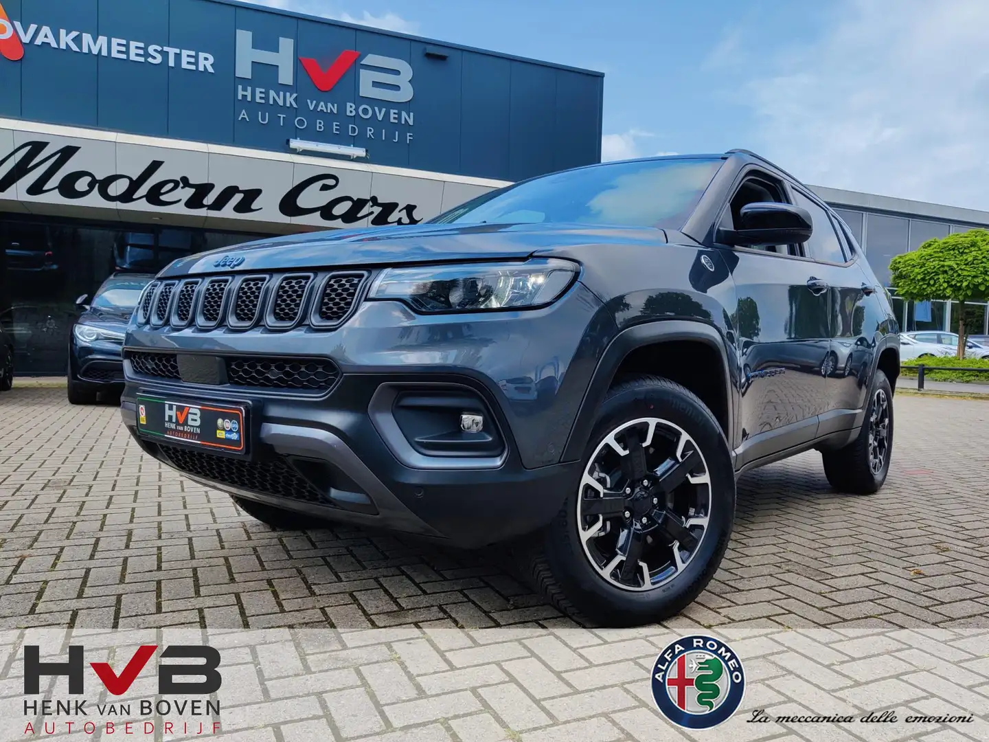 Jeep Compass 4xe 240 Plug-in Hybrid Electric Trailhawk Grijs - 1