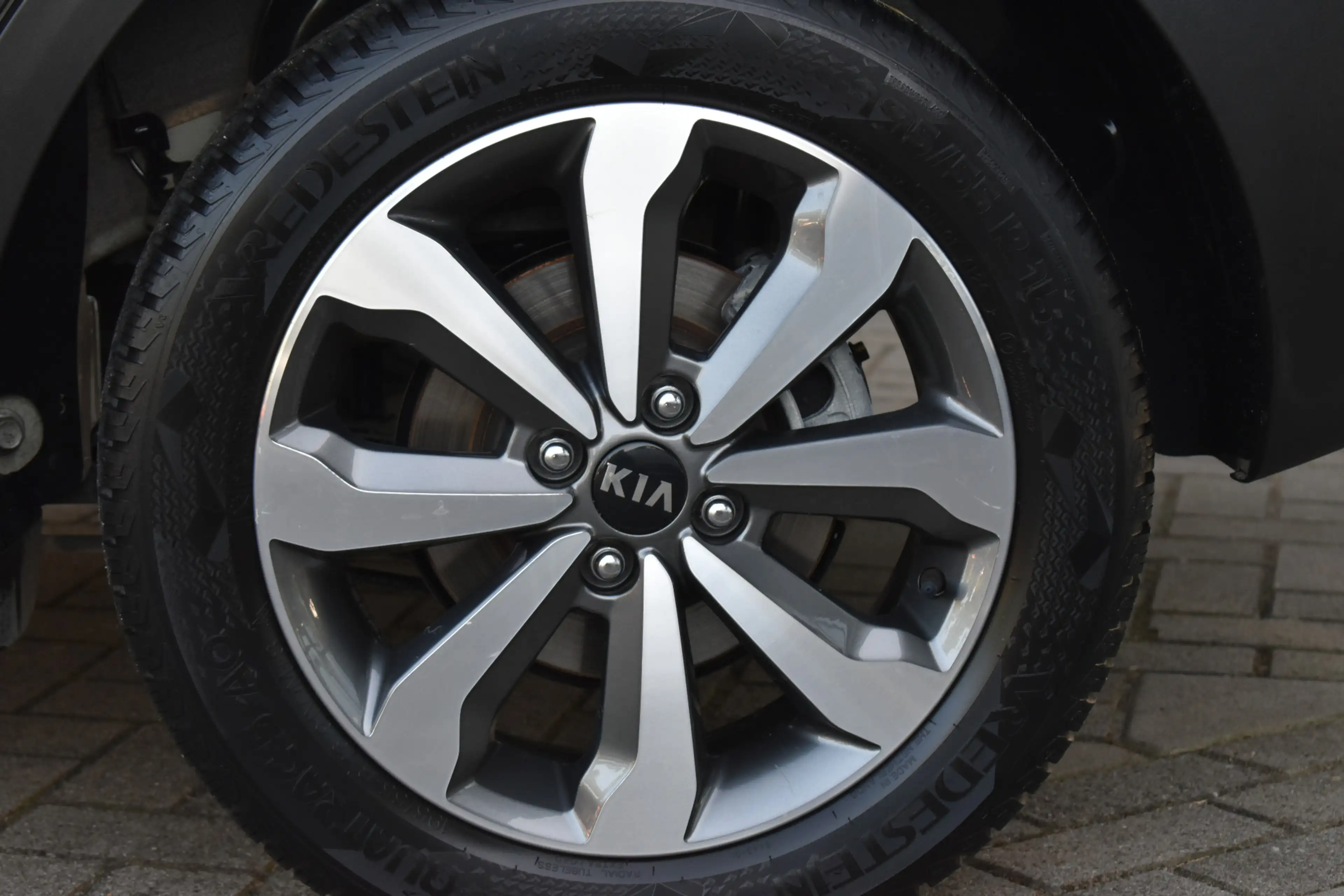 Kia Stonic 1.0 T-GDi MHEV DynamicPlusLine 100pk | electronic — photo 9