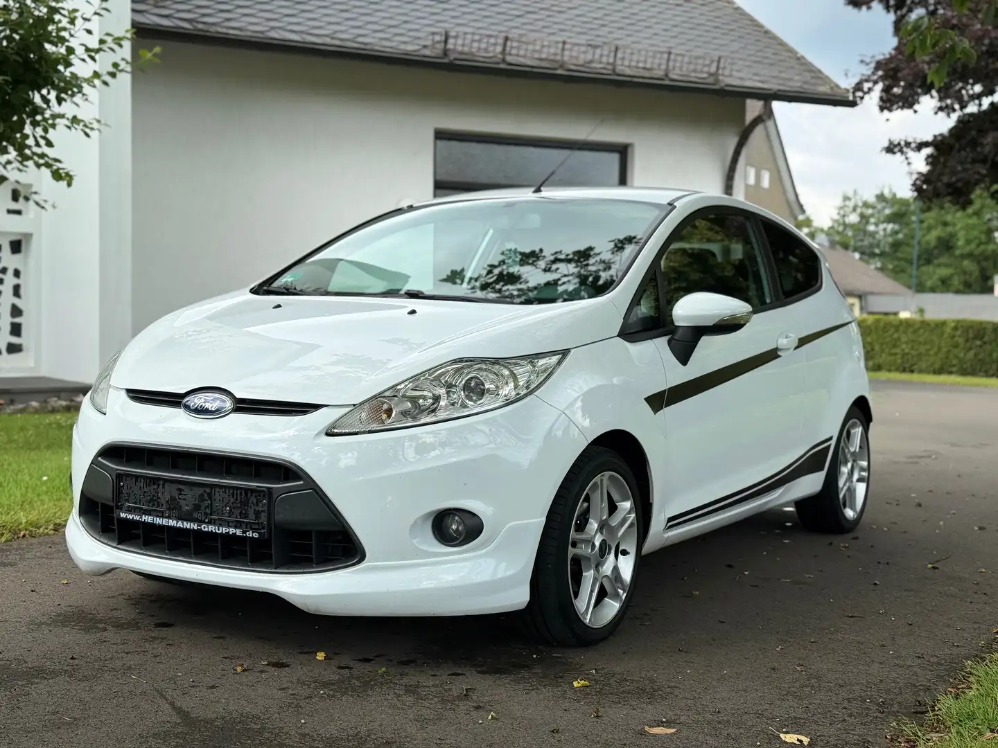Ford Fiesta 1.4 Sport Blanc - 1