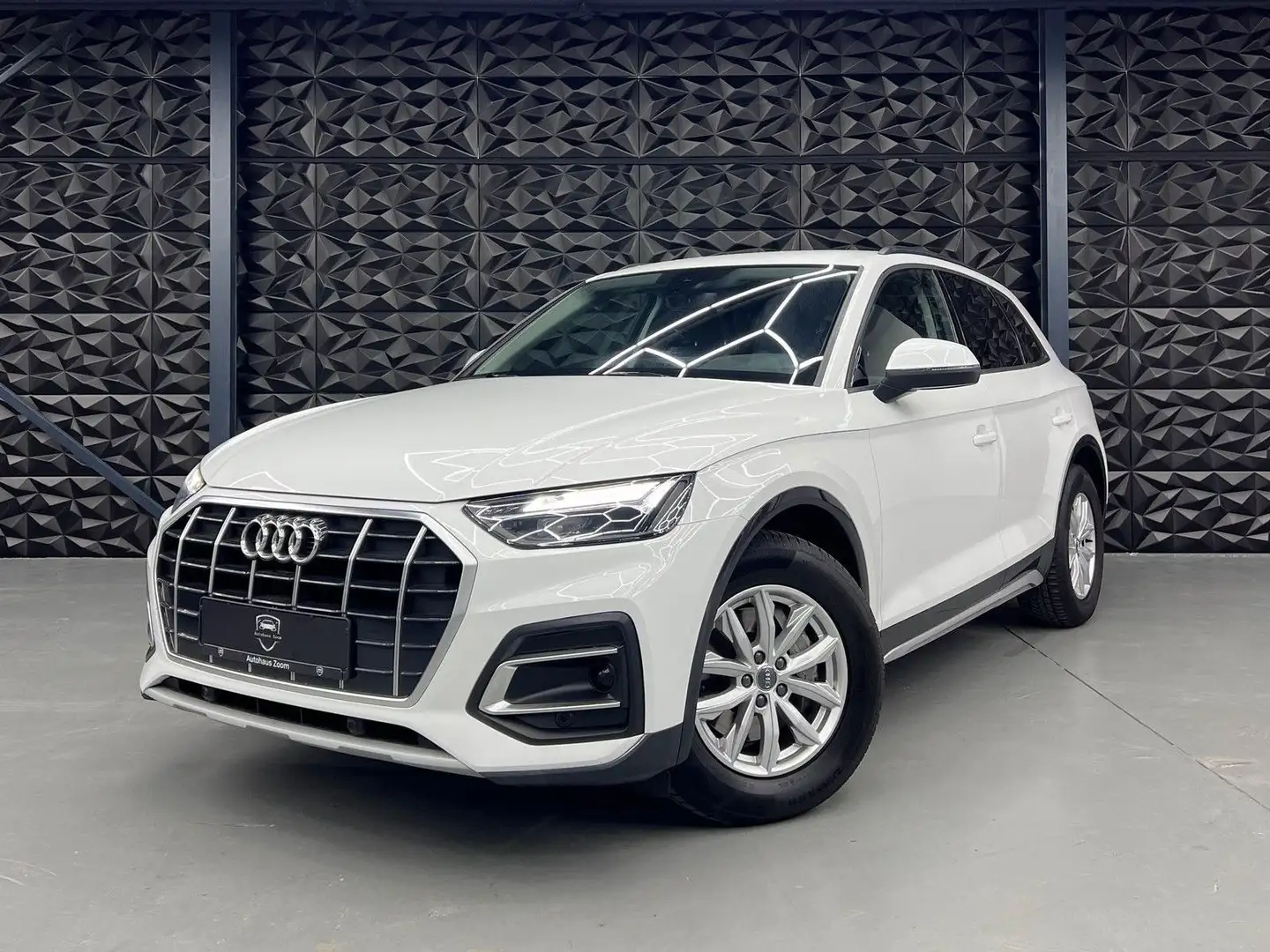 Audi Q5 35 TDI advanced 1.HD/LED/KAM/MMI/Virtual C. Weiß - 1