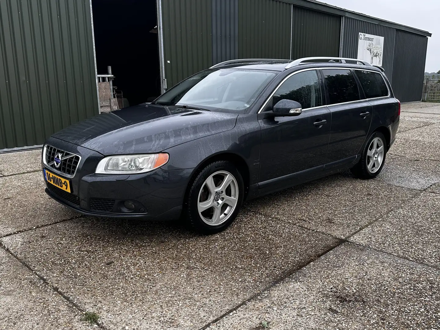 Volvo V70 2.0T Summum Grijs - 1