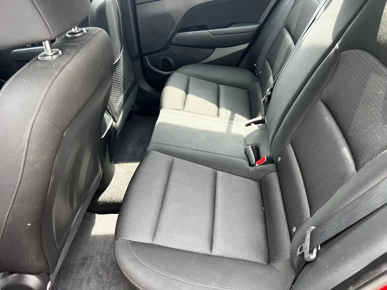 Hyundai ELANTRA снимка Hyundai ELANTRA