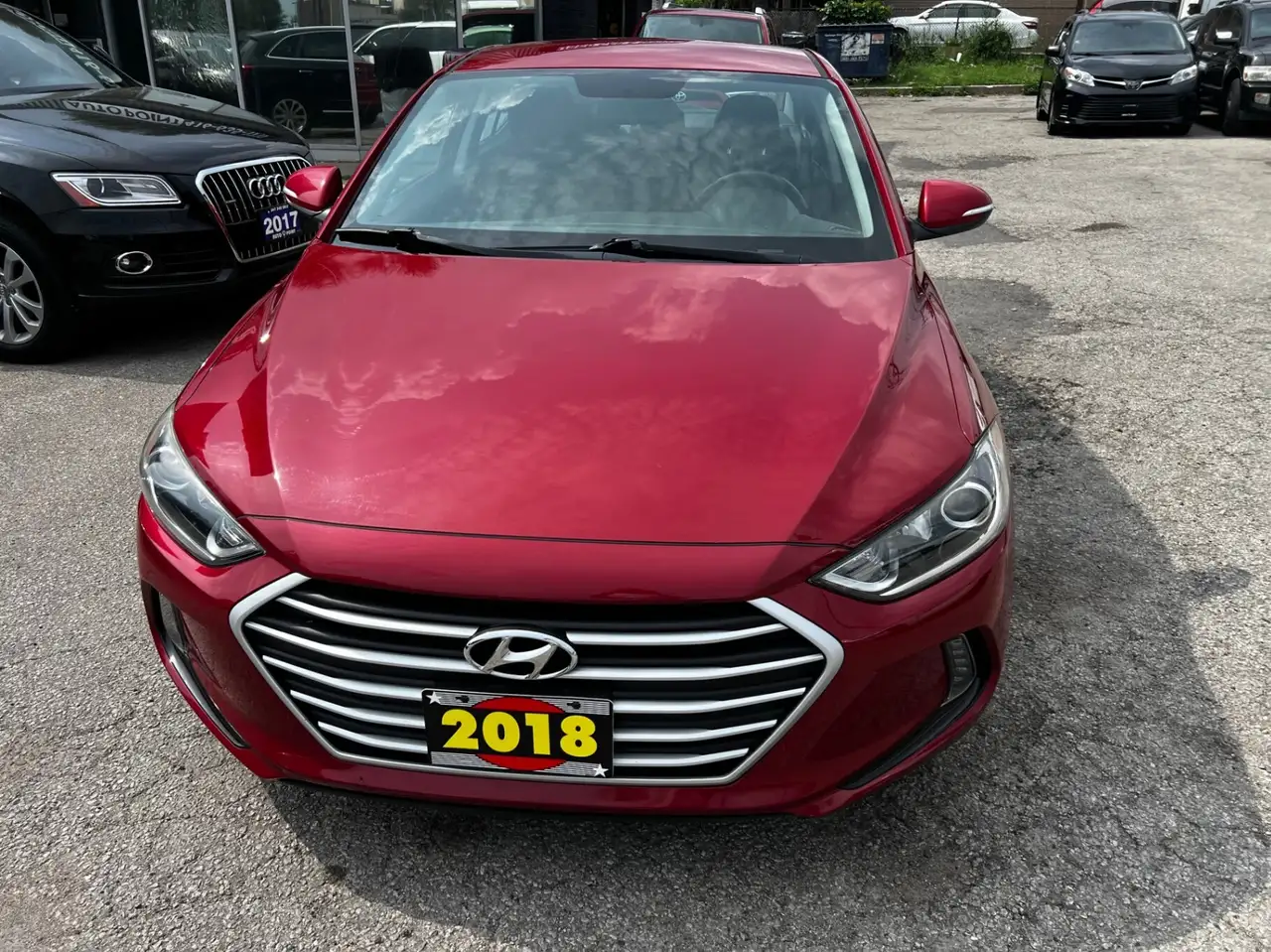 Hyundai ELANTRA снимка Hyundai ELANTRA