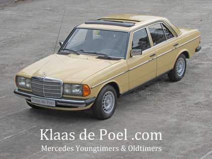 Mercedes-Benz 200 W123 - 200D Automatik SchiebeD Scheckheft orig. KM