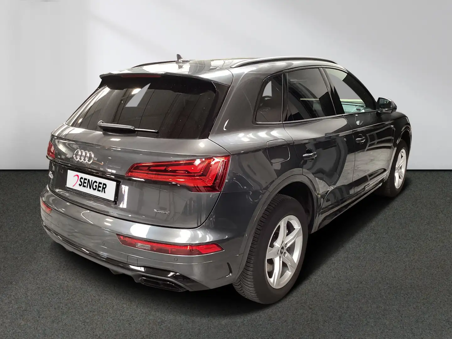 Audi Q5 S line 40 TDI quattro S tronic MMI Matrix AHK Grau - 2