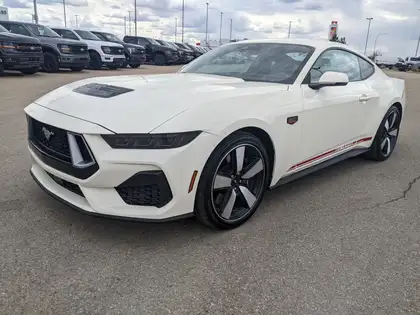 White 2025 Ford Mustang GT Premium Fastback RWD Coupe Rear-Wheel Drive 6-Speed Manual