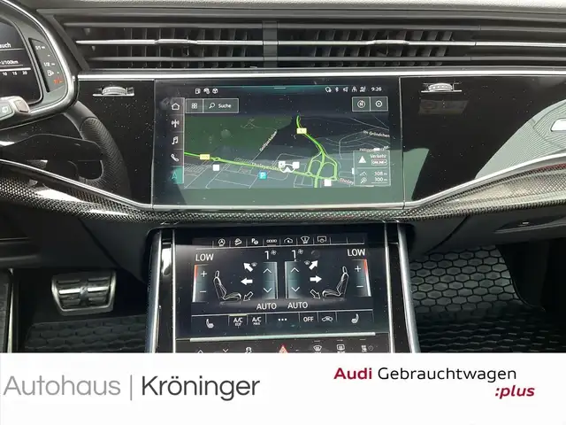 Audi SQ8 view 15