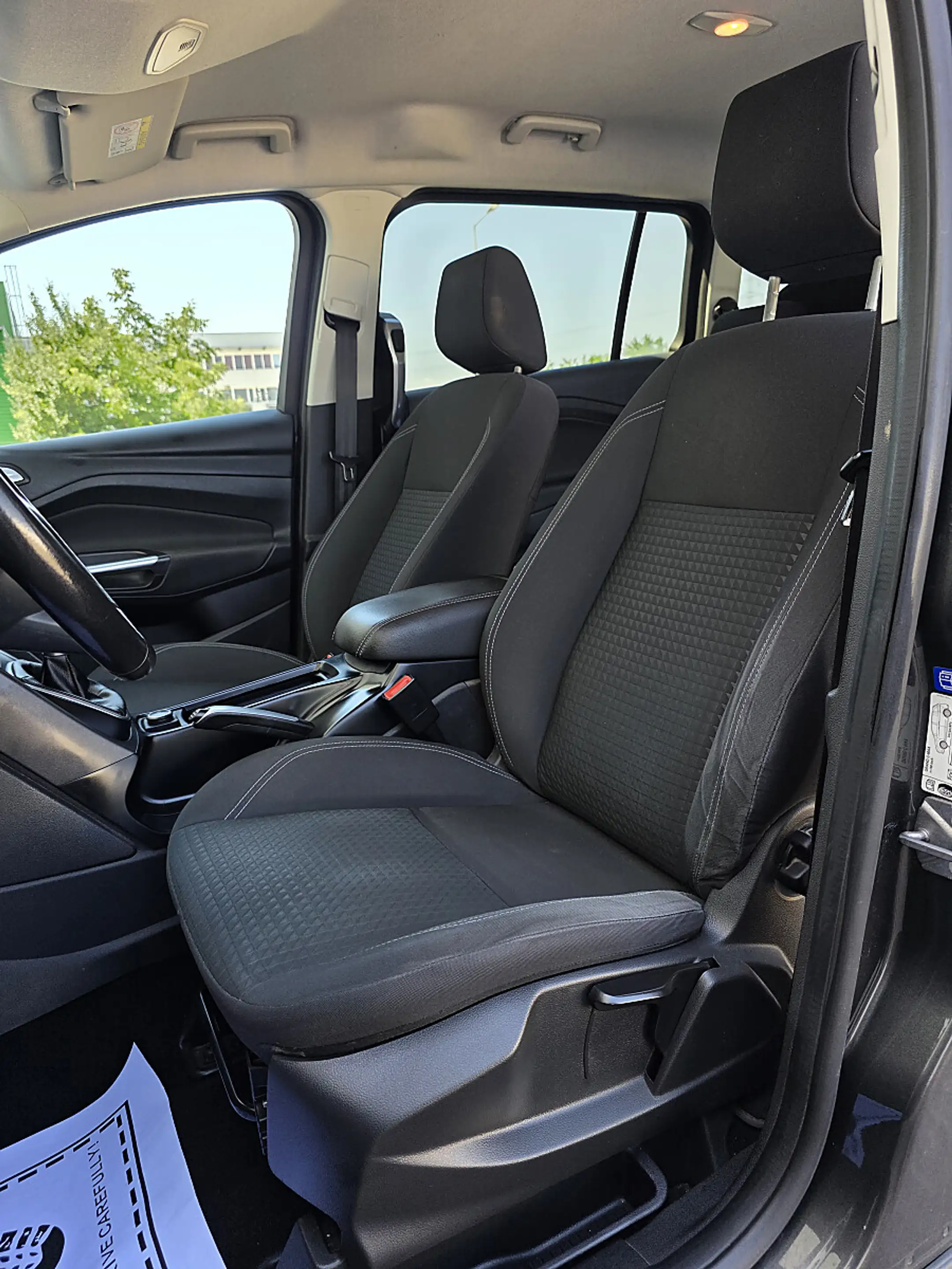 Ford Grand C-Max Grand C-MAX Trend 1,0 EcoBoost — photo 13