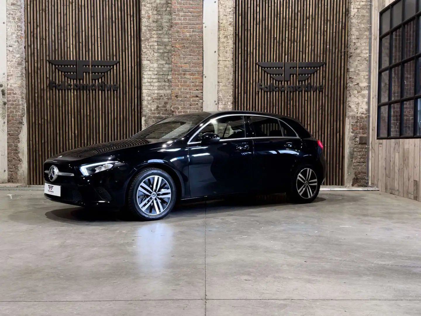 Mercedes-Benz A 250 e*PHEV*SPORTZETELS*DAB+*NAVI*LED* Noir - 2