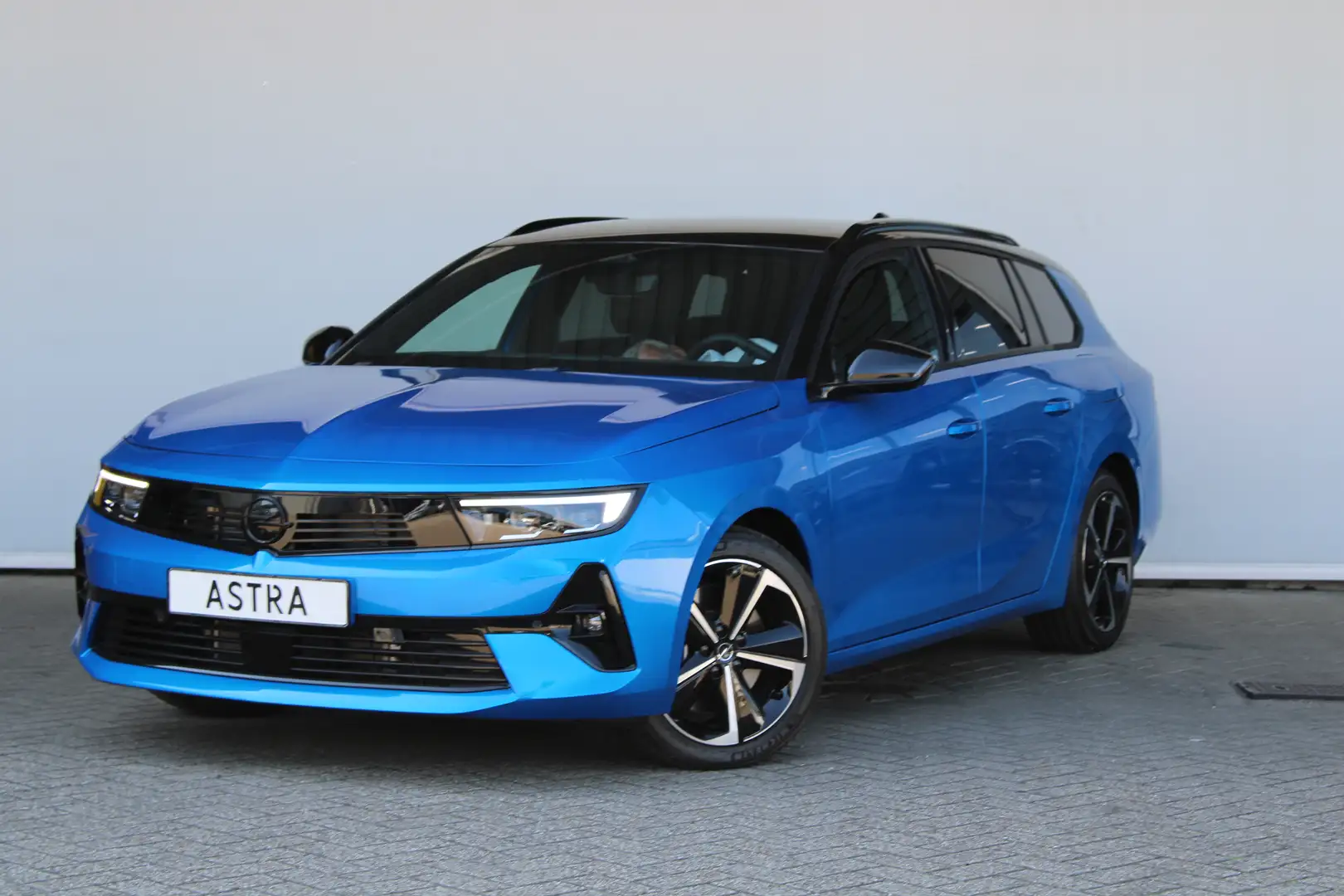 Opel Astra GS | 17" lichtmetalen velgen zwart, Admiral Diamon Blauw - 1