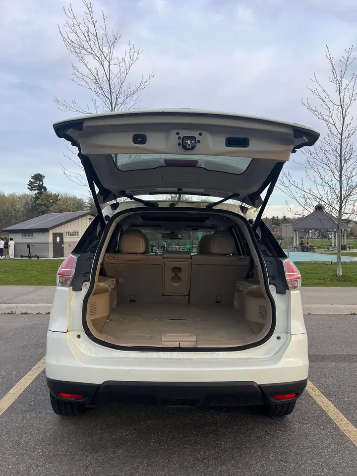 Nissan Rogue снимка Nissan Rogue