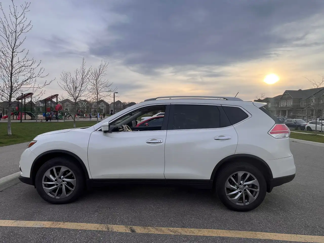 Nissan Rogue снимка Nissan Rogue