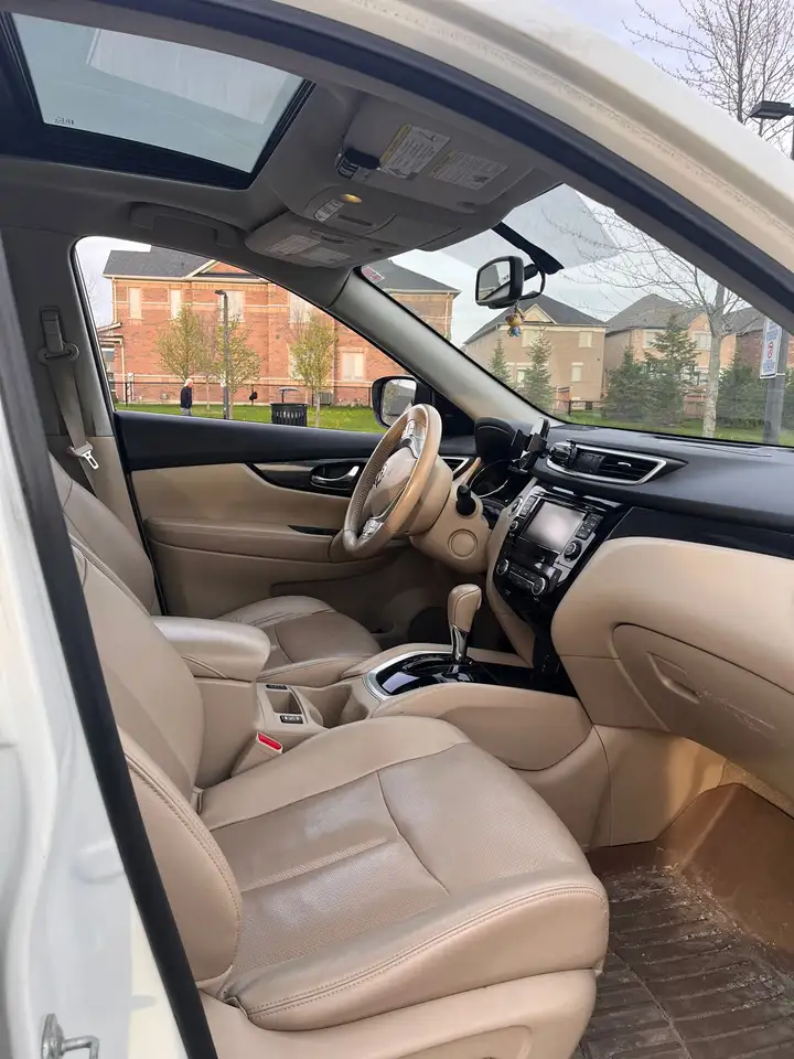 Nissan Rogue снимка Nissan Rogue