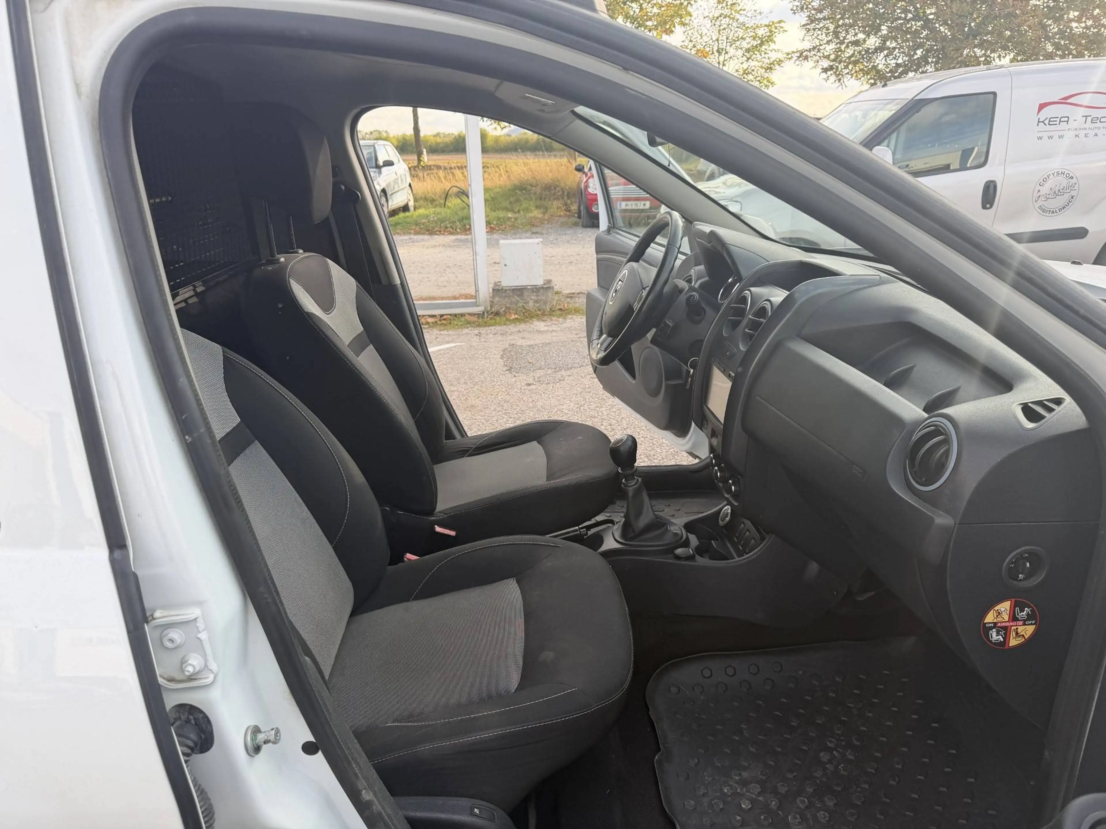 Dacia Duster Fiskal 4x4*1Besitz*PickerlNEU*AHK*Klima*Kamera — photo 13
