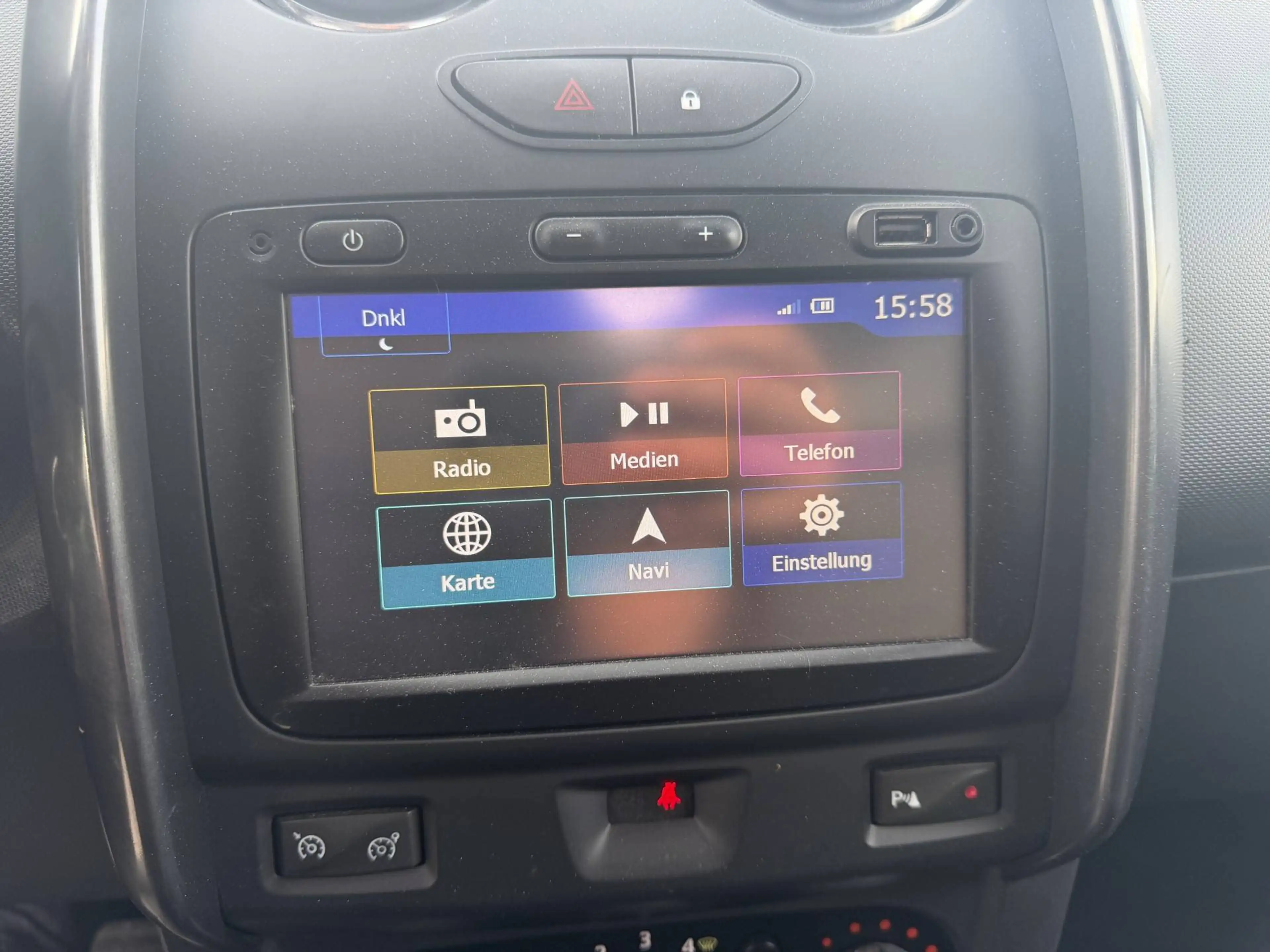 Dacia Duster Fiskal 4x4*1Besitz*PickerlNEU*AHK*Klima*Kamera — photo 10