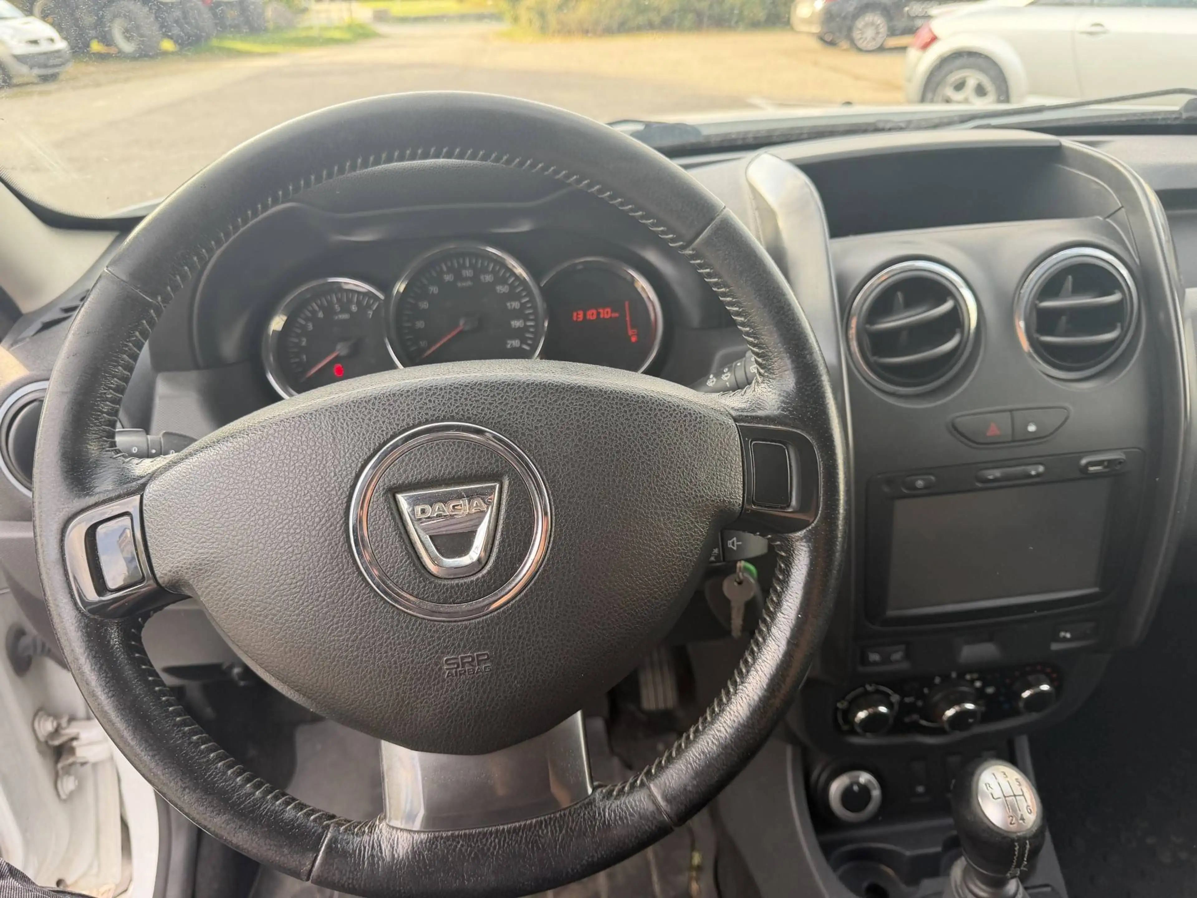 Dacia Duster Fiskal 4x4*1Besitz*PickerlNEU*AHK*Klima*Kamera — photo 7