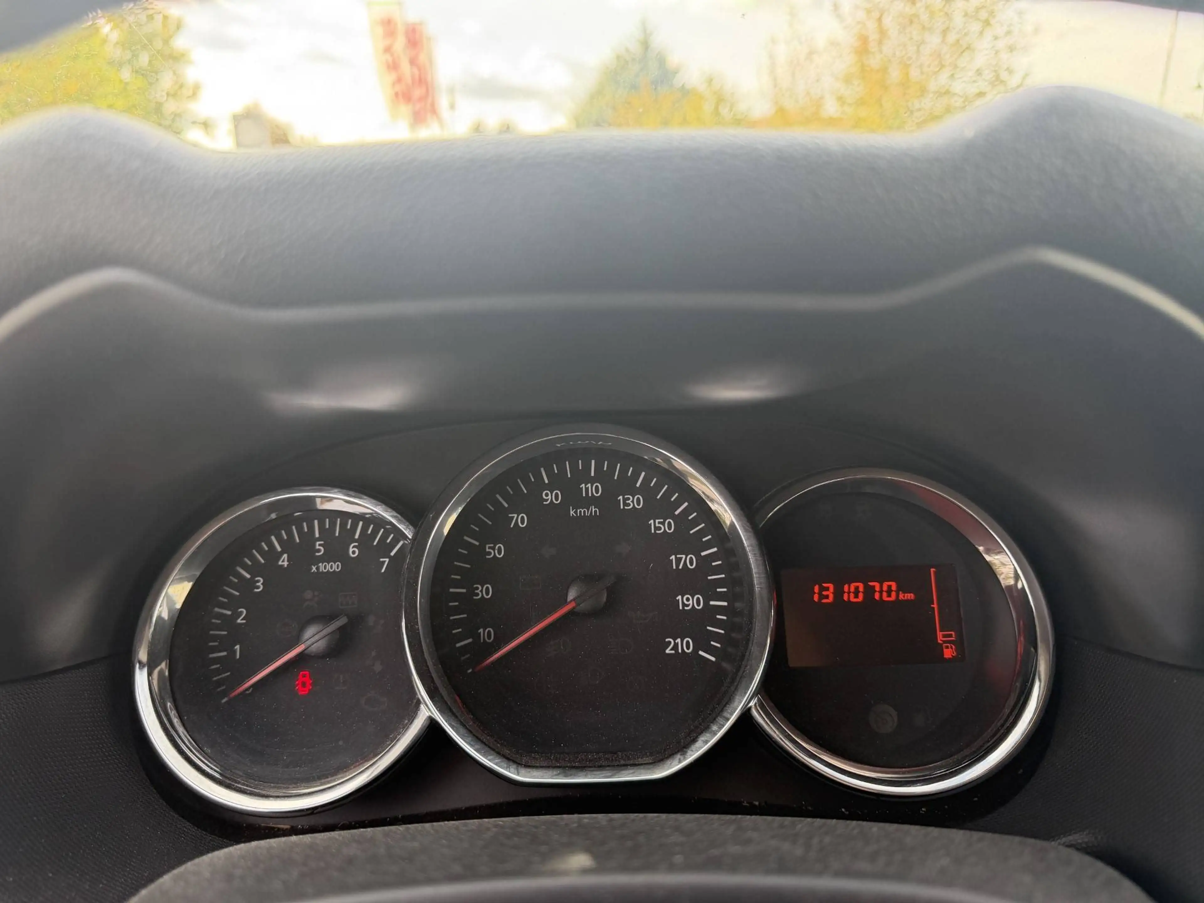 Dacia Duster Fiskal 4x4*1Besitz*PickerlNEU*AHK*Klima*Kamera — photo 8