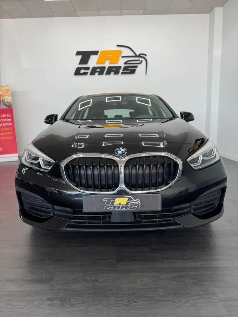 BMW 116 116dA Business Corporate Negro - 2