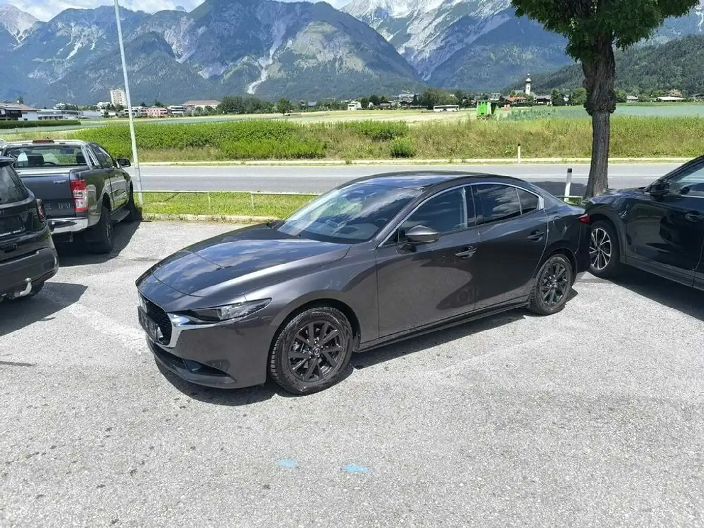 Mazda 3 Sedan Prime-Line Grau - 1