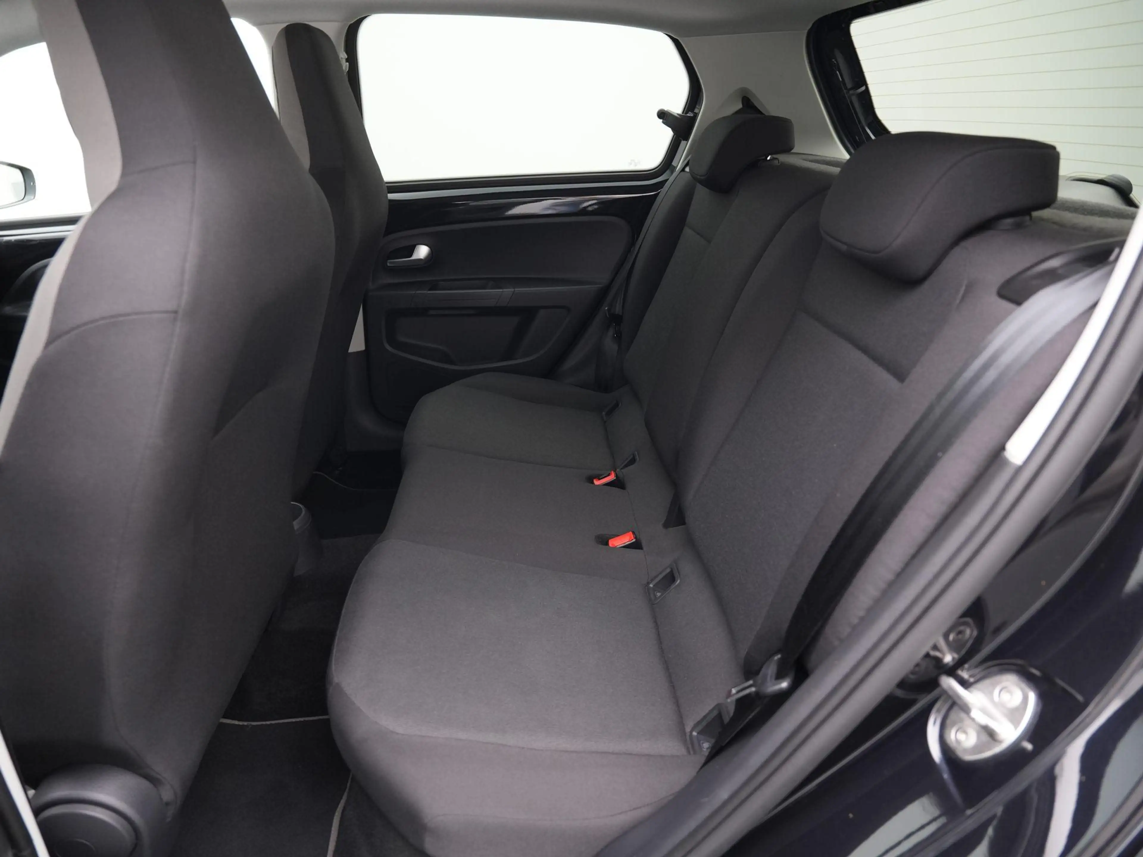 Volkswagen e-up! E-Up Style 61kW 75pk | Achteruitrijcamera | Lichtm — photo 9