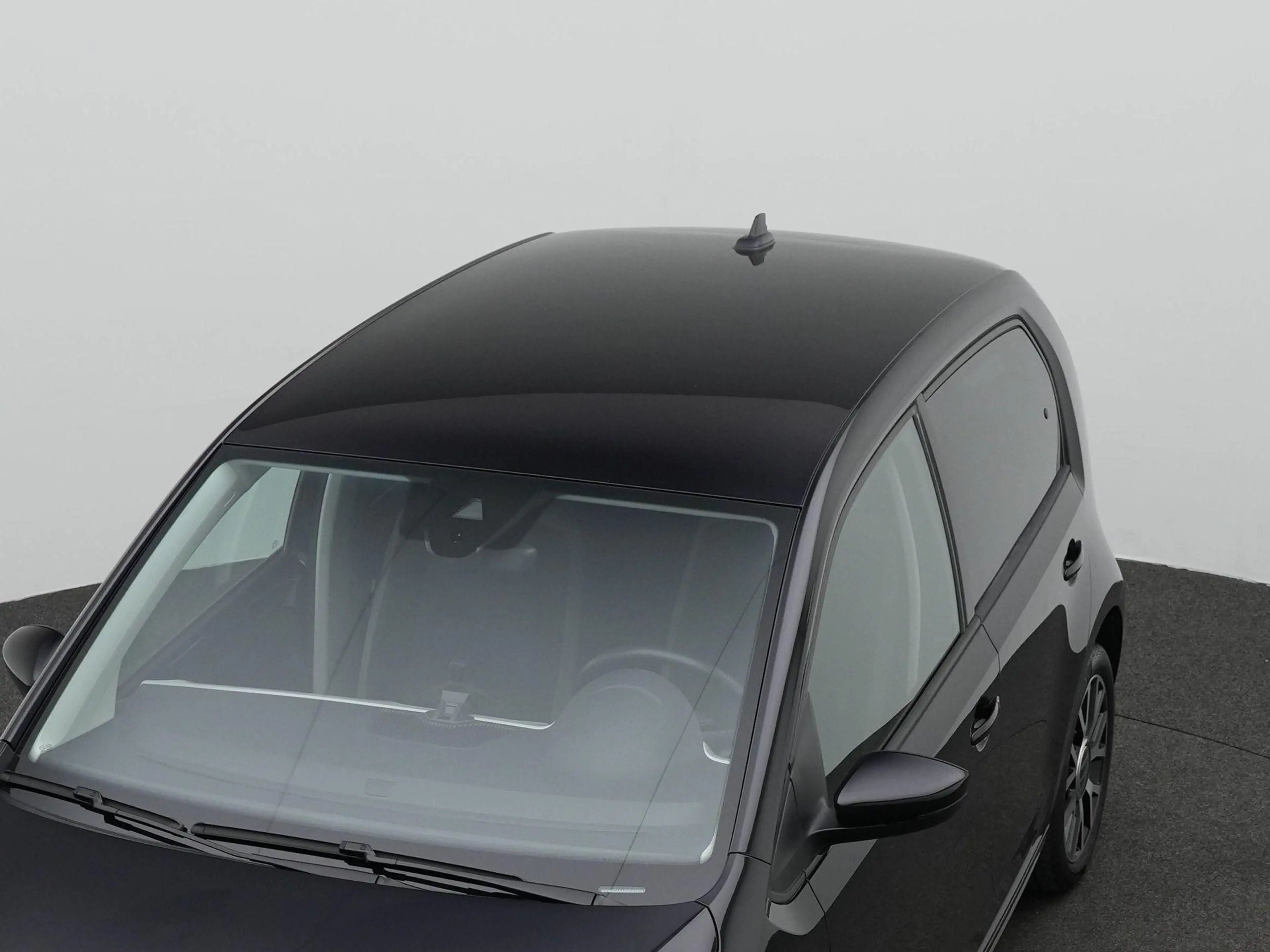 Volkswagen e-up! E-Up Style 61kW 75pk | Achteruitrijcamera | Lichtm — photo 12