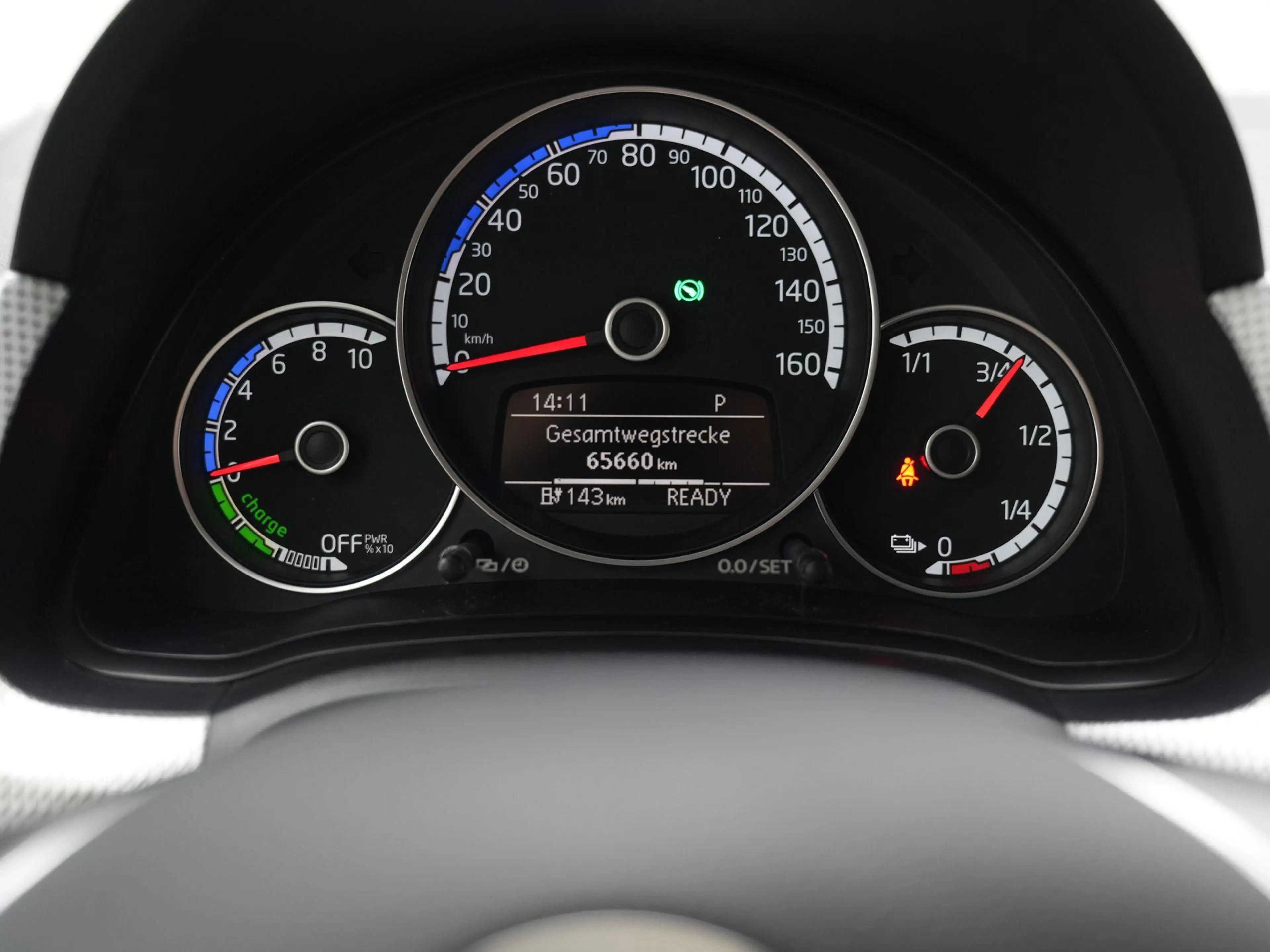 Volkswagen e-up! E-Up Style 61kW 75pk | Achteruitrijcamera | Lichtm — photo 10
